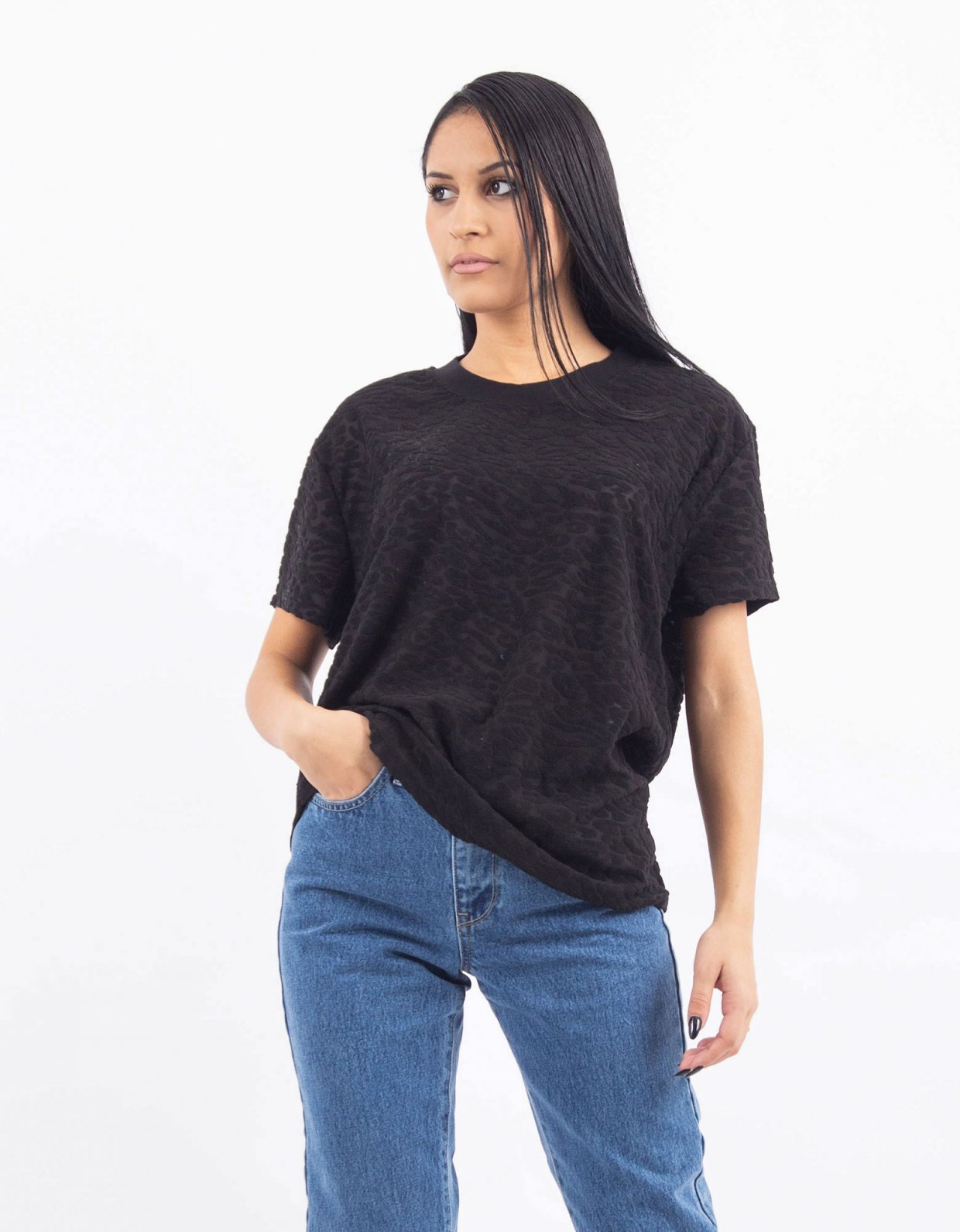 Kendall + Kylie Black velvet t-shirt