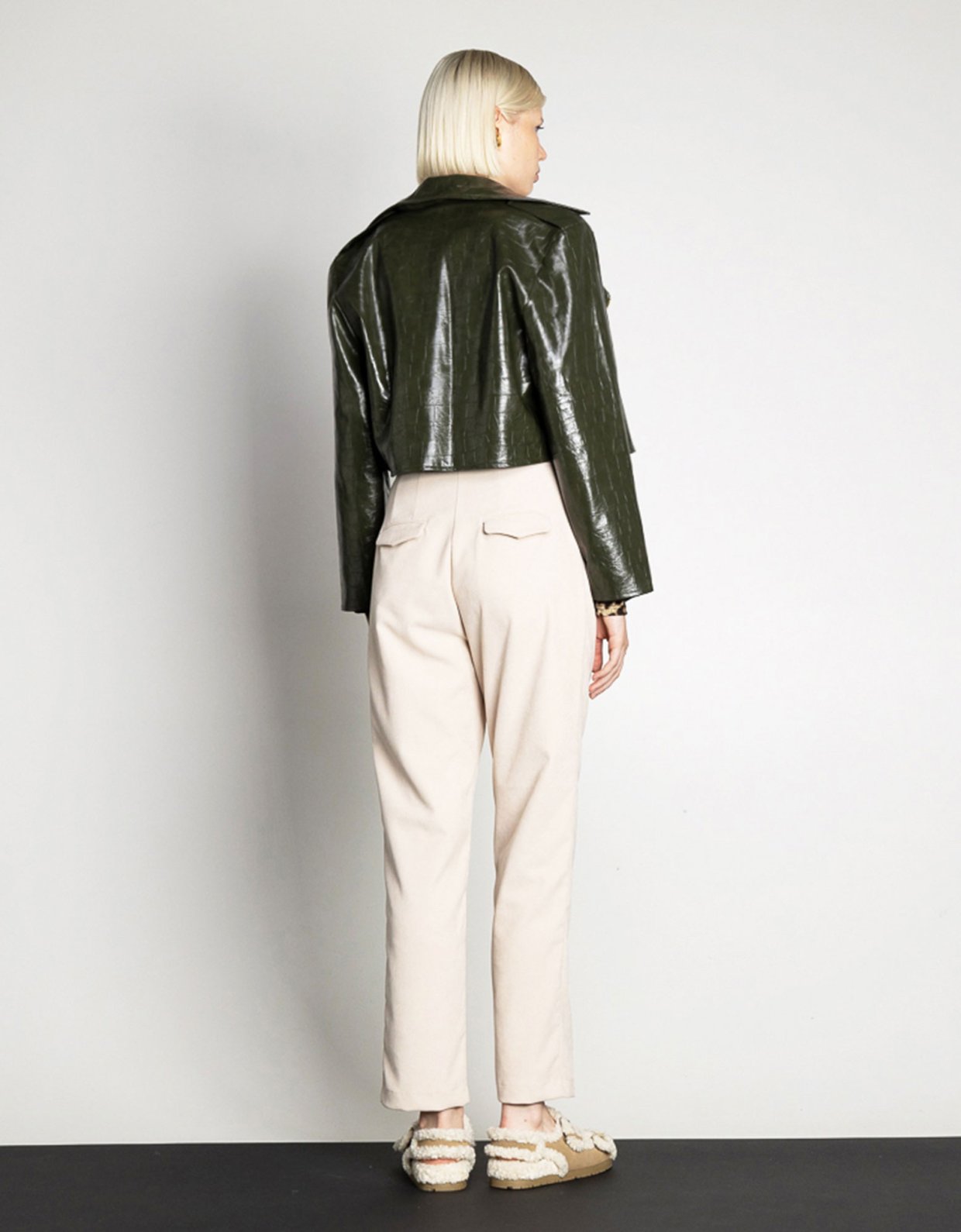 Mallory the label Lush crop leather jacket olive