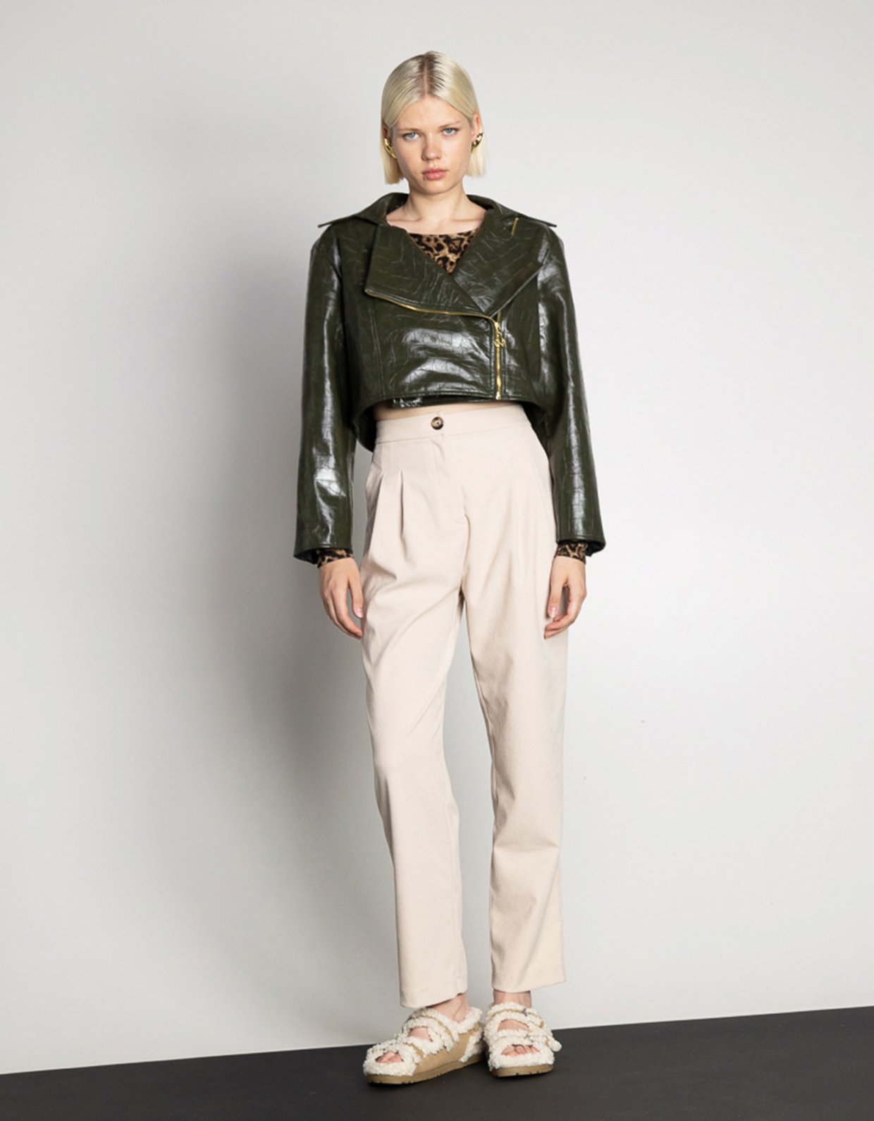 Mallory the label Lush crop leather jacket olive