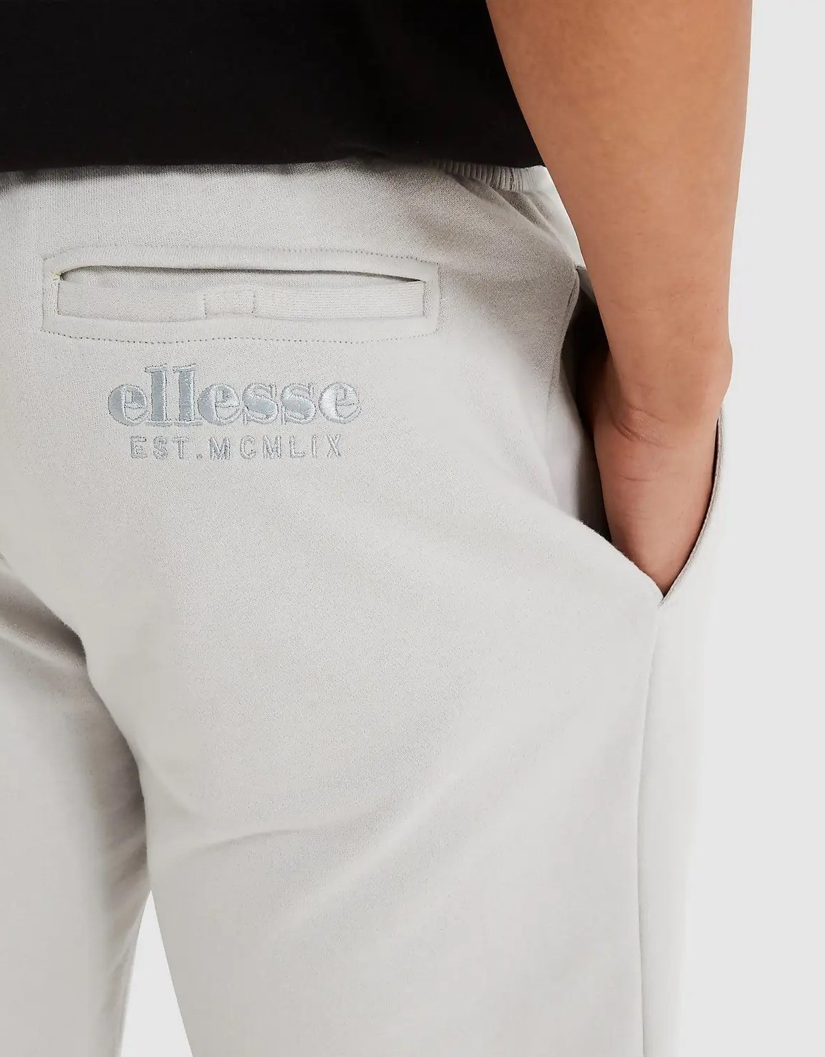 Ellesse Dormo shorts light grey