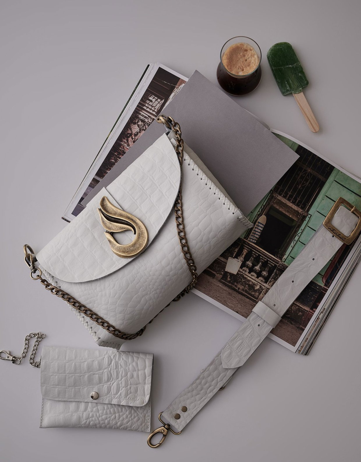 Individual Art Leather Teardrop new edition bag off white