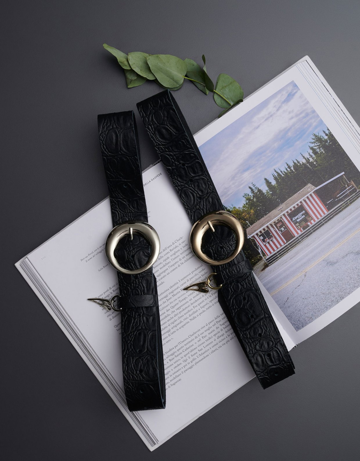 Individual Art Leather Time and love belt black gold