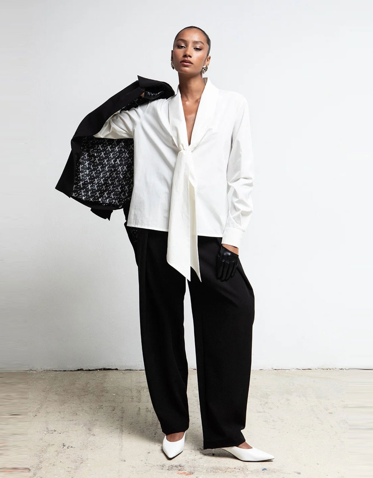 Eveleya Black oversized barrel leg tailored pants