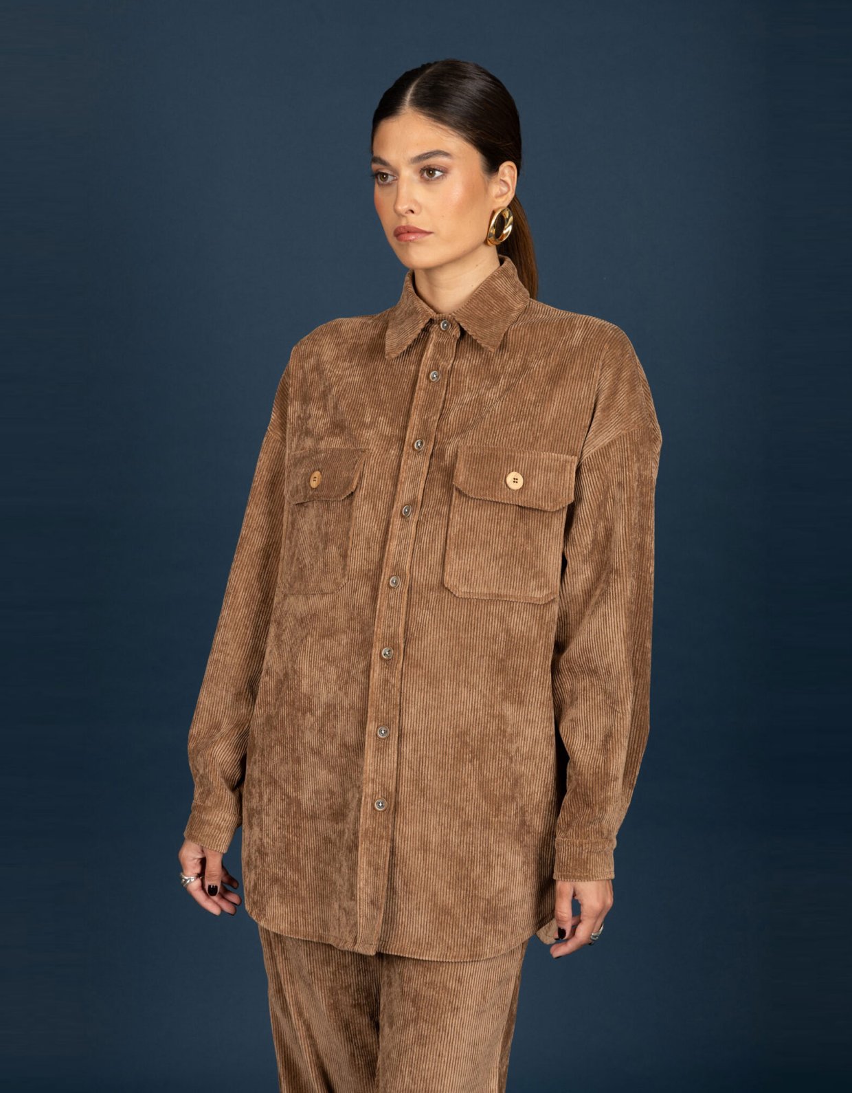 Chaton Gwen oversize shirt tabac