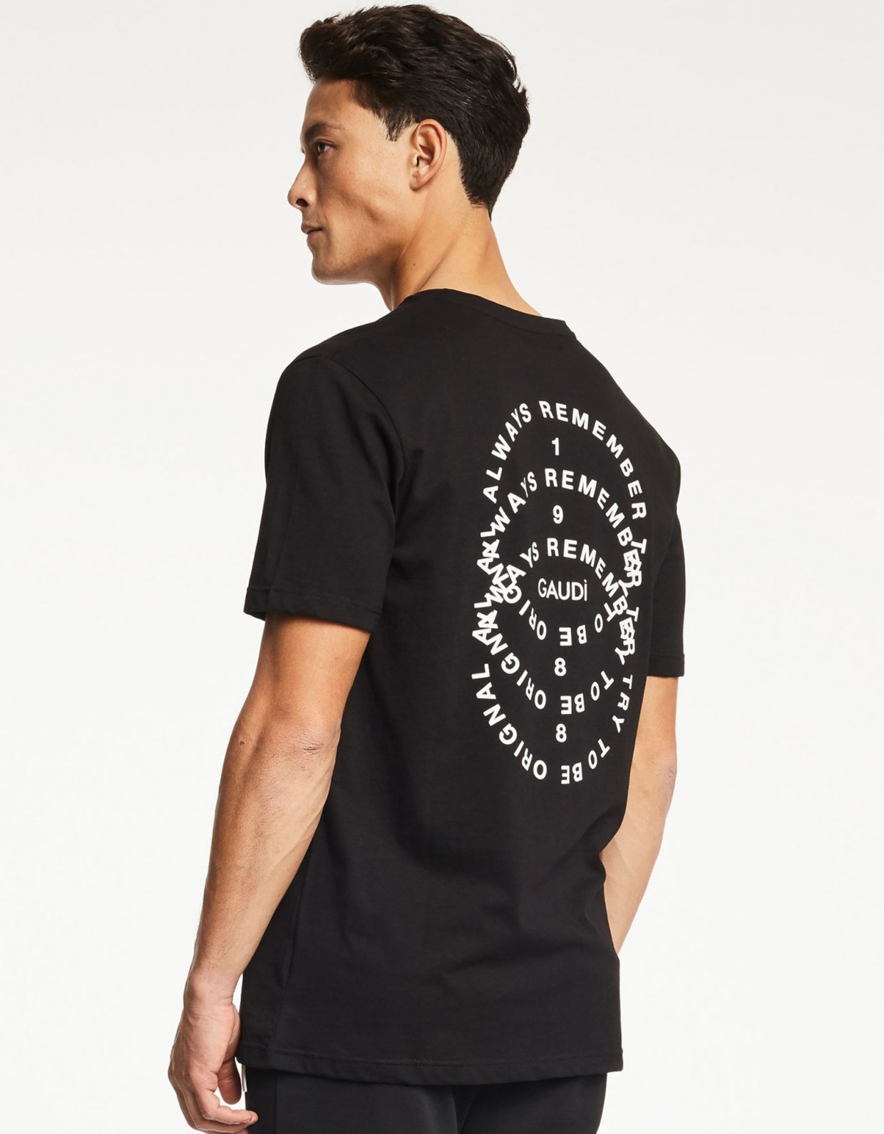 Gaudi Beyond the future t-shirt black