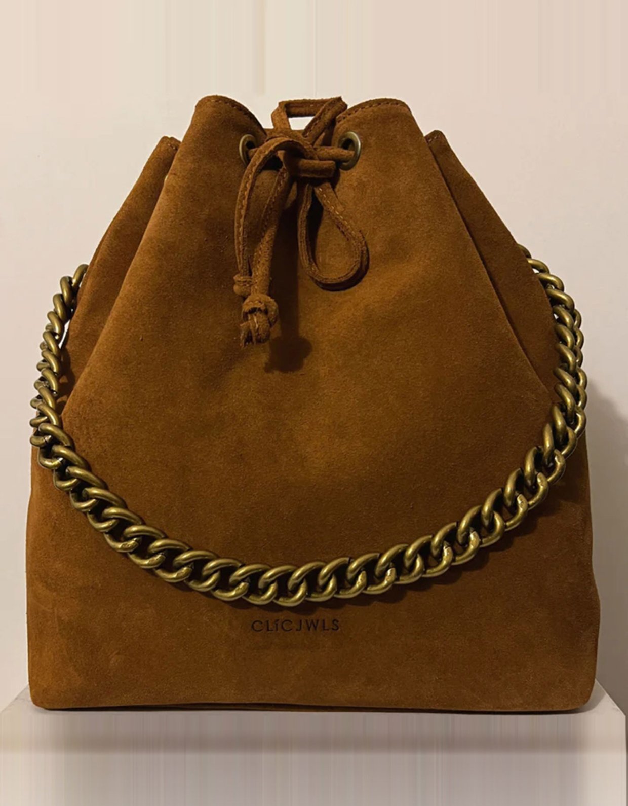 Clic Jewels Big bucket bag camel suede