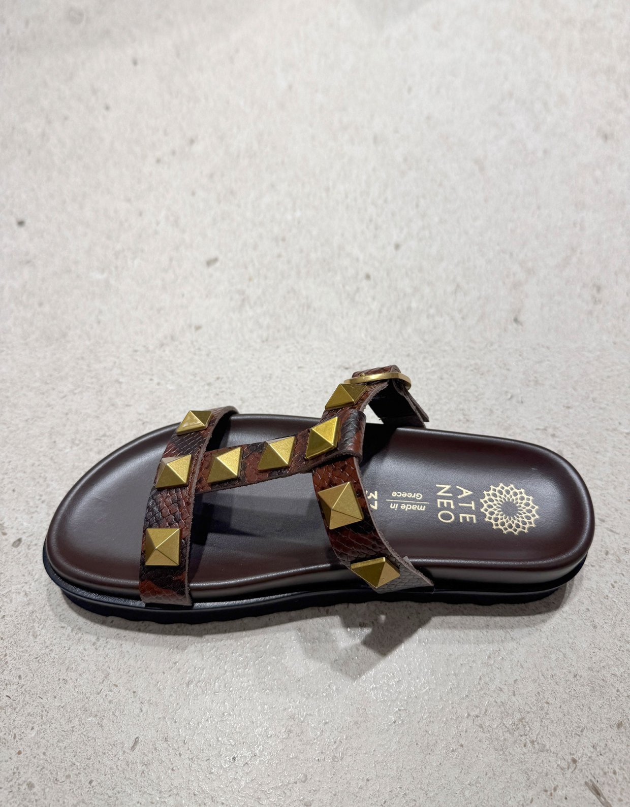 Ateneo 51310  Studded sandals brown snake