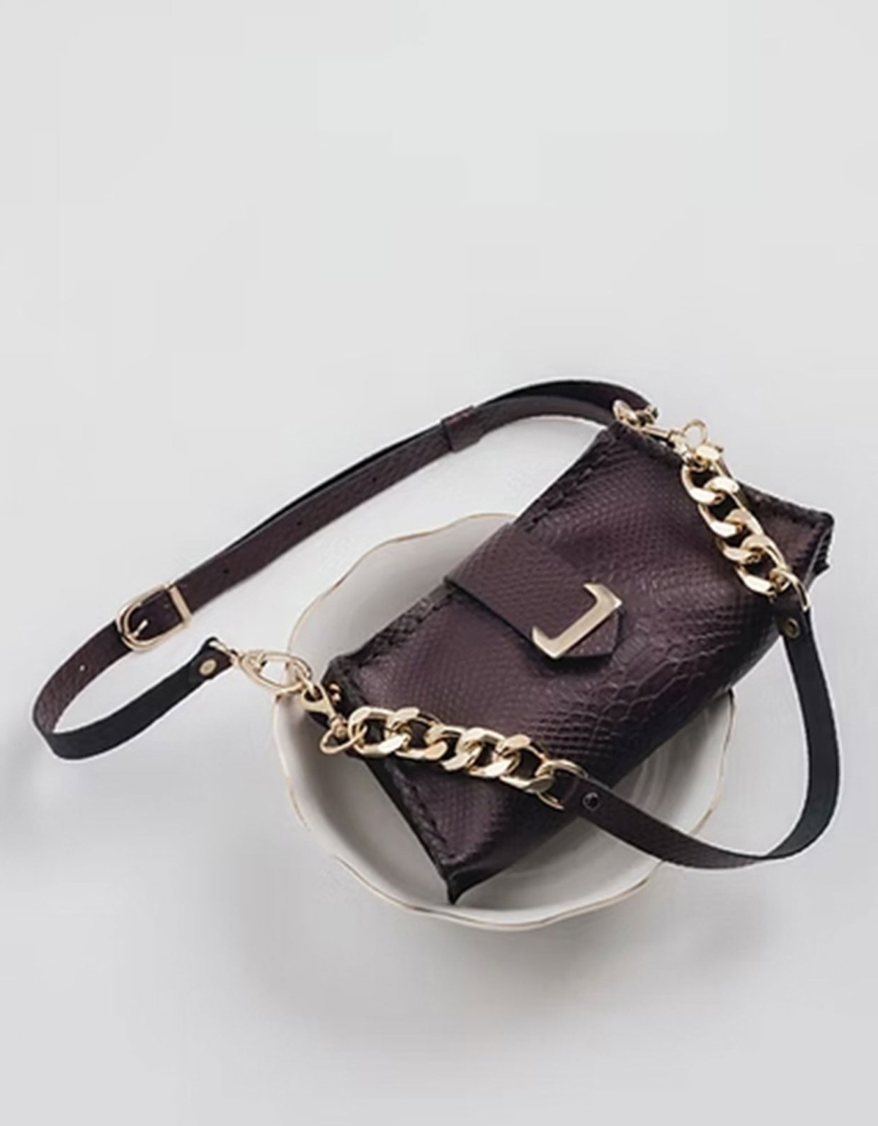 Individual Art Leather Avalon bag dark plum-gold
