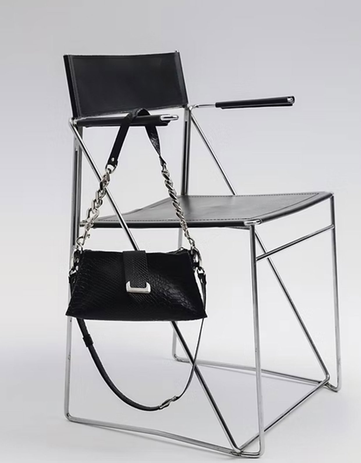 Individual Art Leather Avalon bag black-nickel