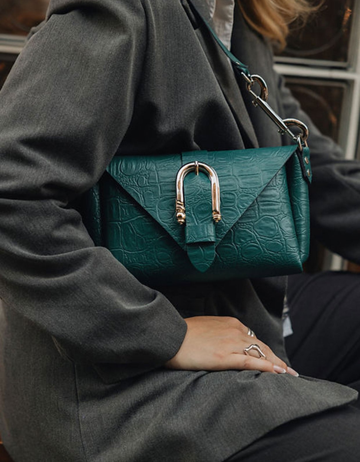 Individual Art Leather Move bag forest green nickel