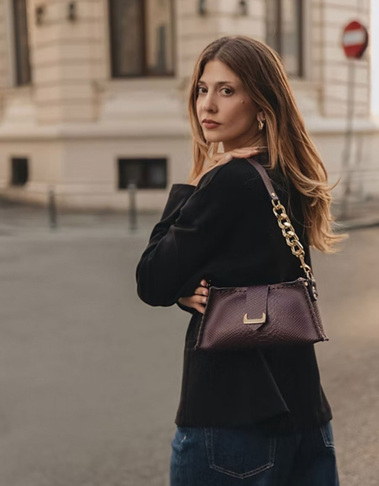Individual Art Leather Avalon bag dark plum-gold