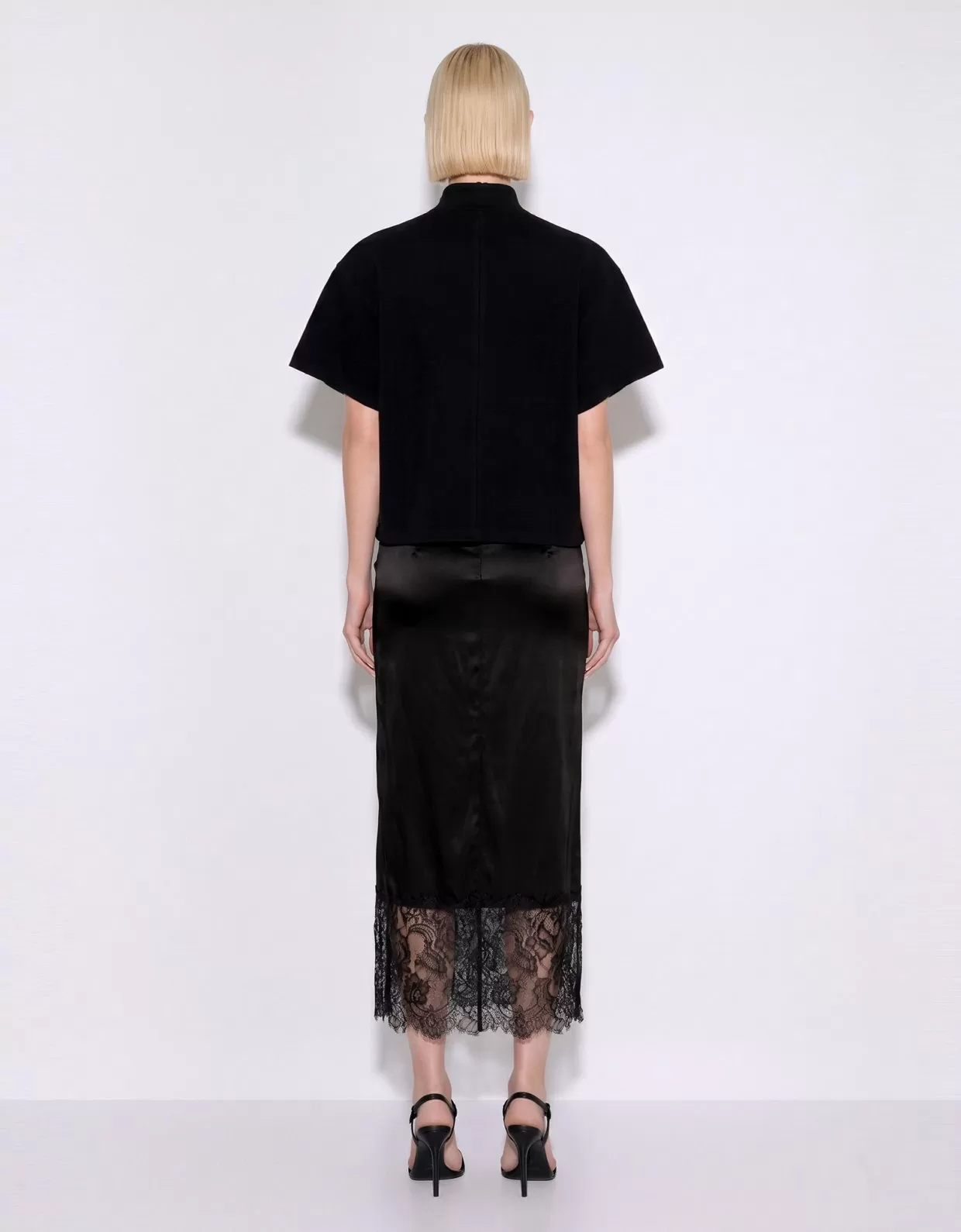 Mallory the label Dove black top
