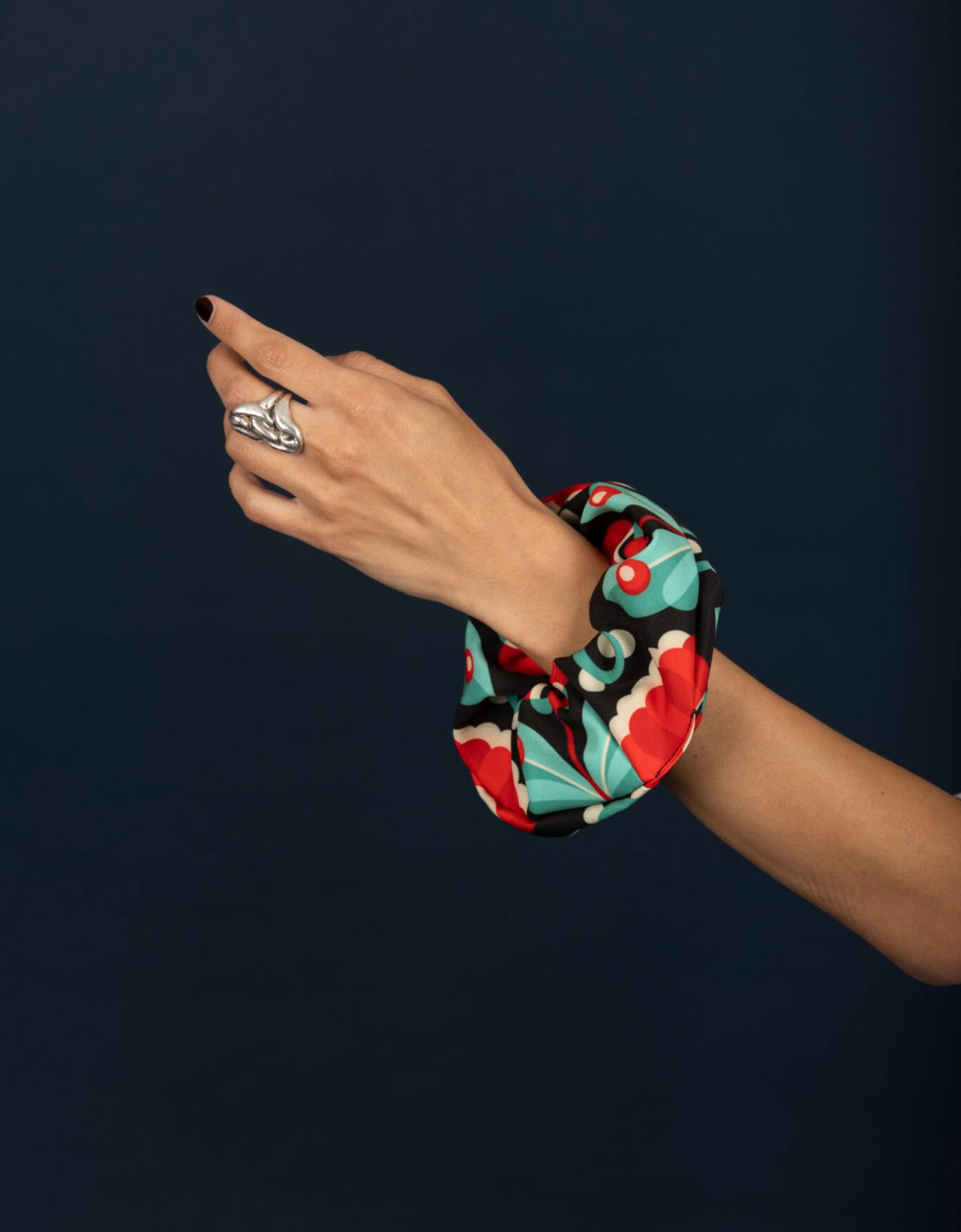 Chaton Crispin scrunchie red