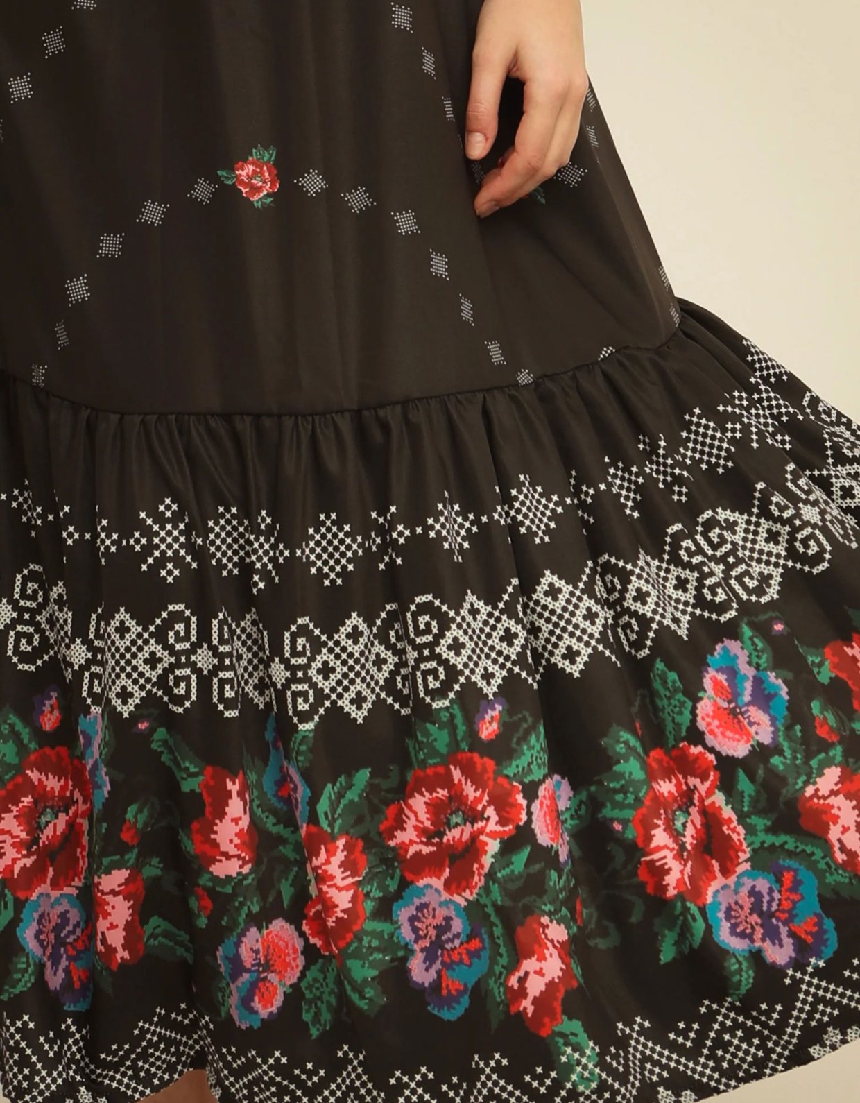 Bee Me Bella black dress