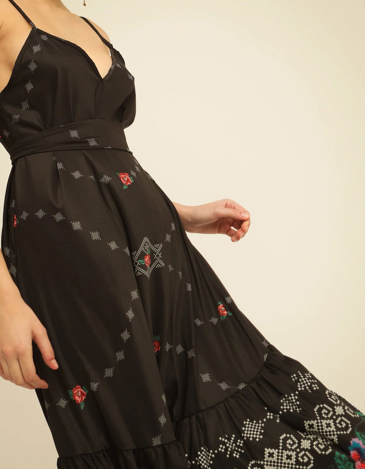 Bee Me Bella black dress