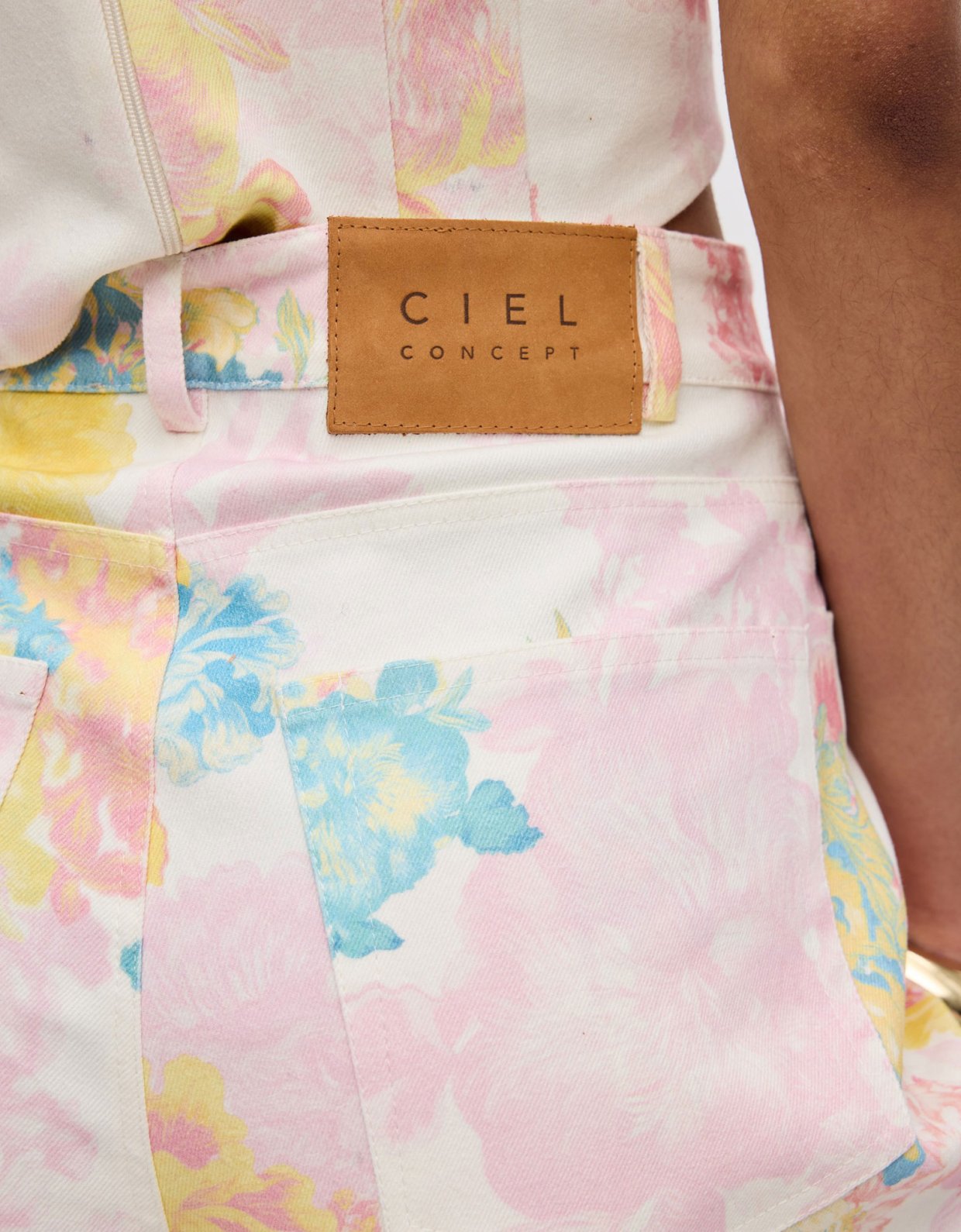 Ciel Concept Floral mist denim pants
