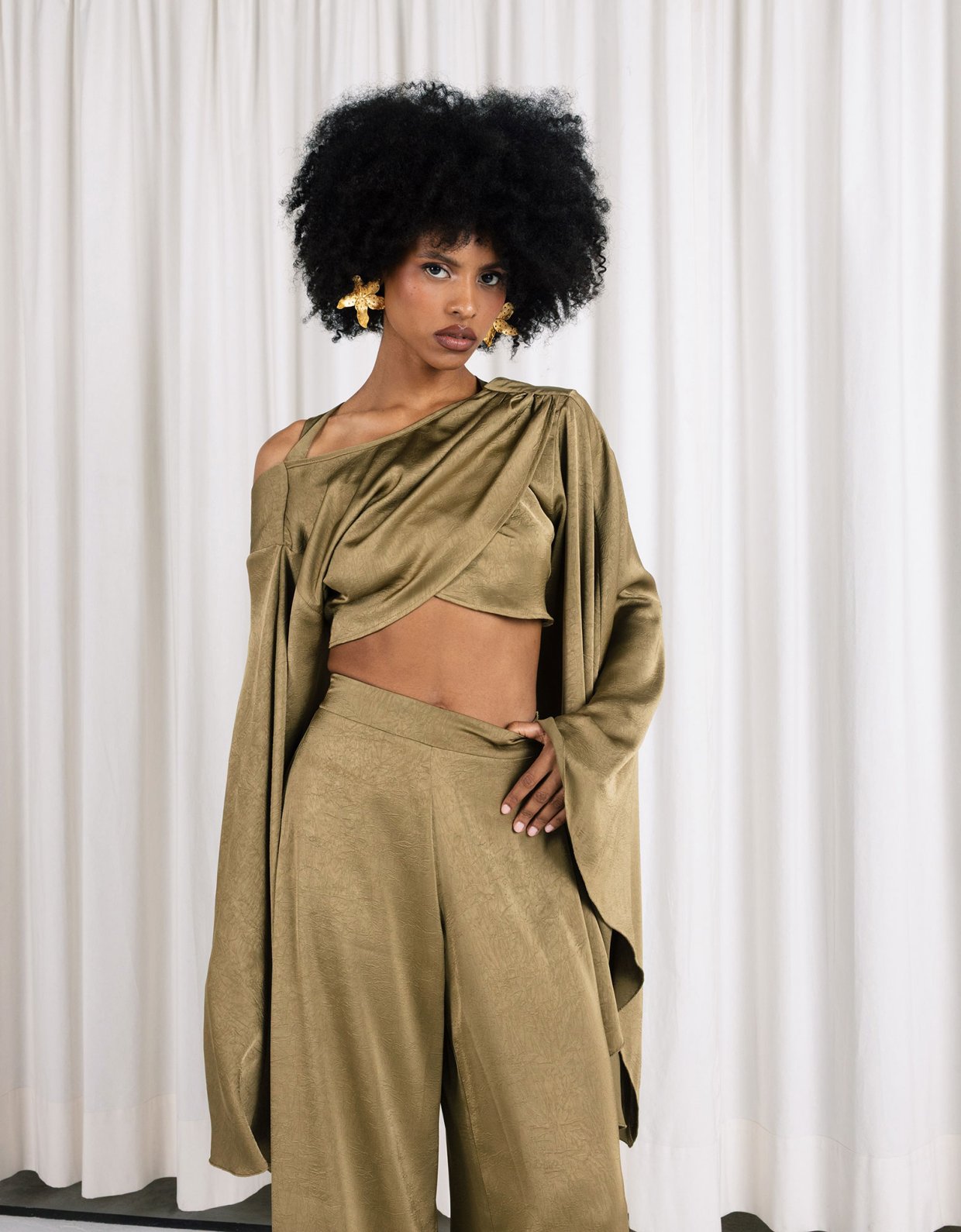 Abstracto Cassandra top wide sleeves