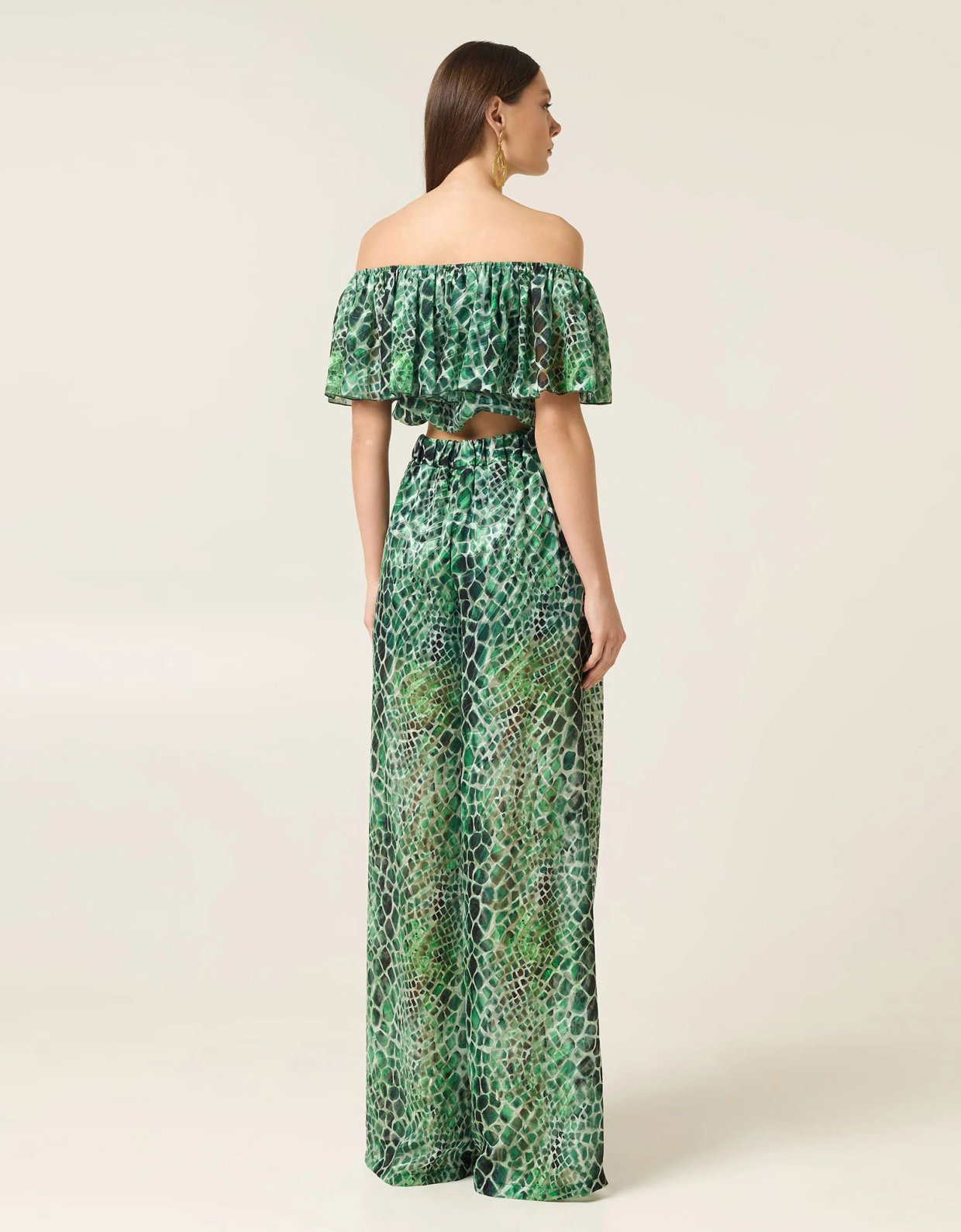 Eveleya Cobra off shoulder top