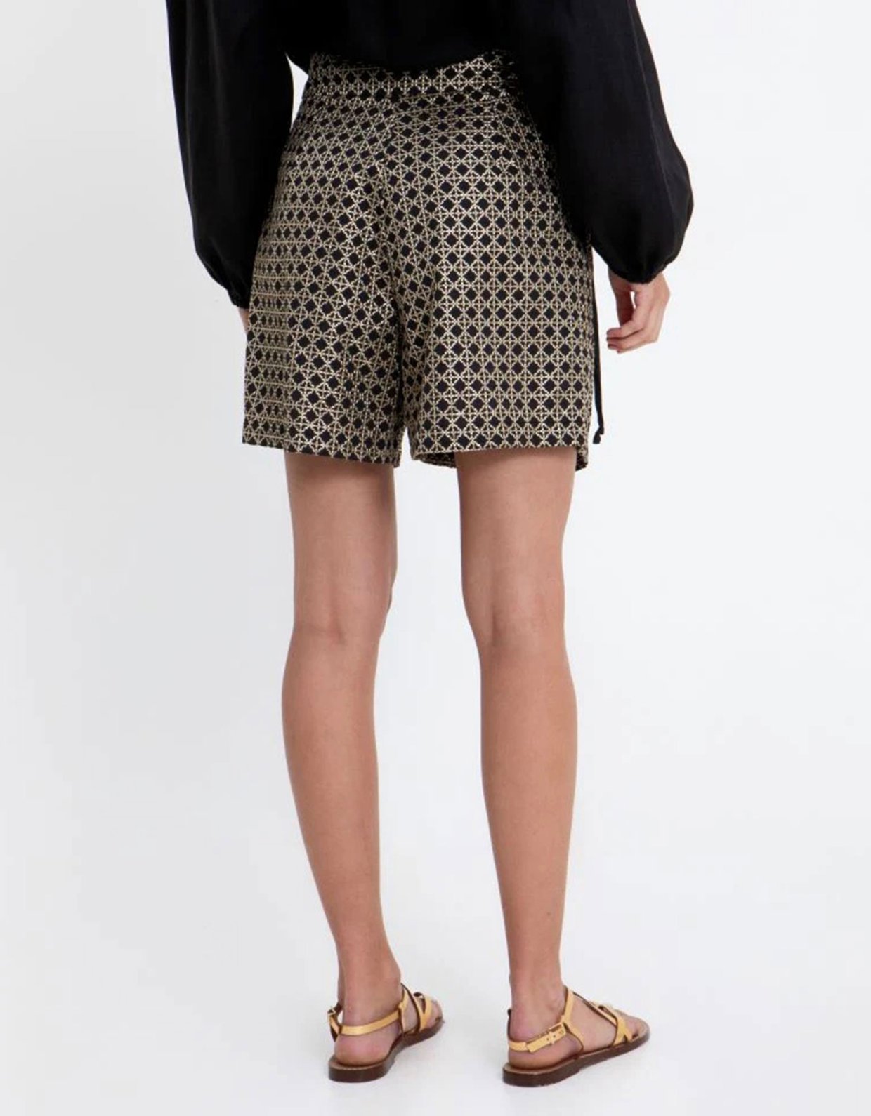 Greek Archaic Kori Cross pleated shorts  black-gold