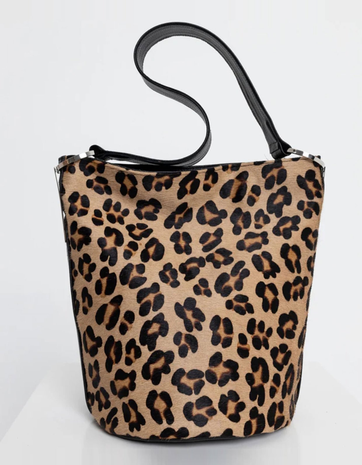 Clic Jewels Sandra round bucketbag animal print pony skin