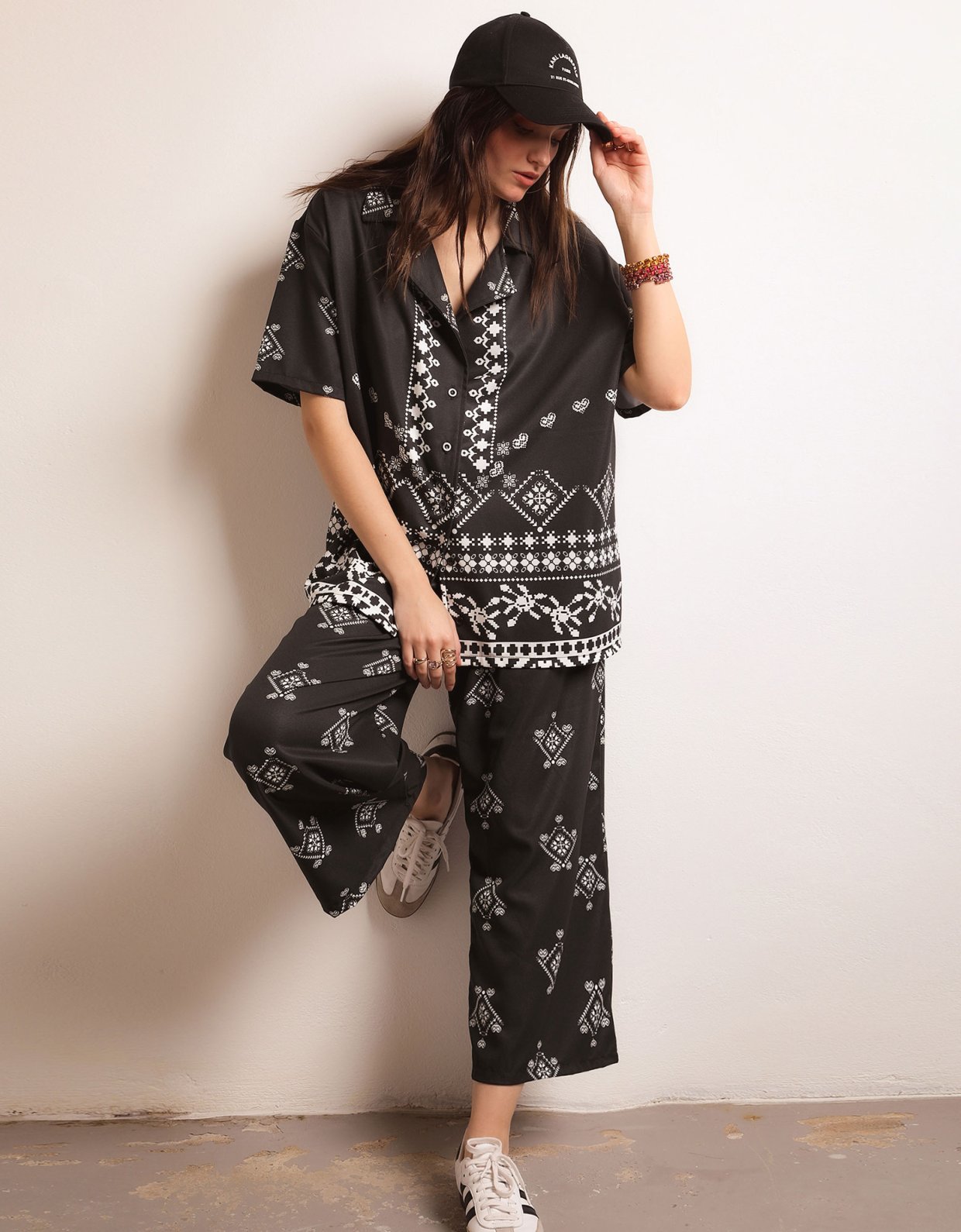 Bee Me Sun black pants