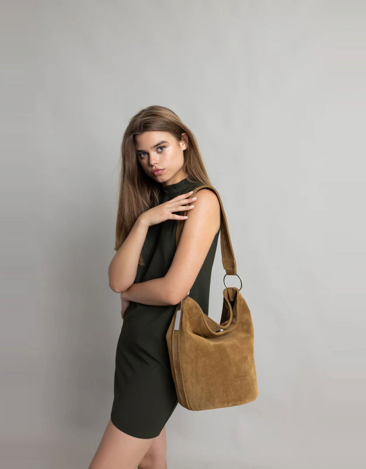 Clic Jewels Sandra round bucketbag camel suede