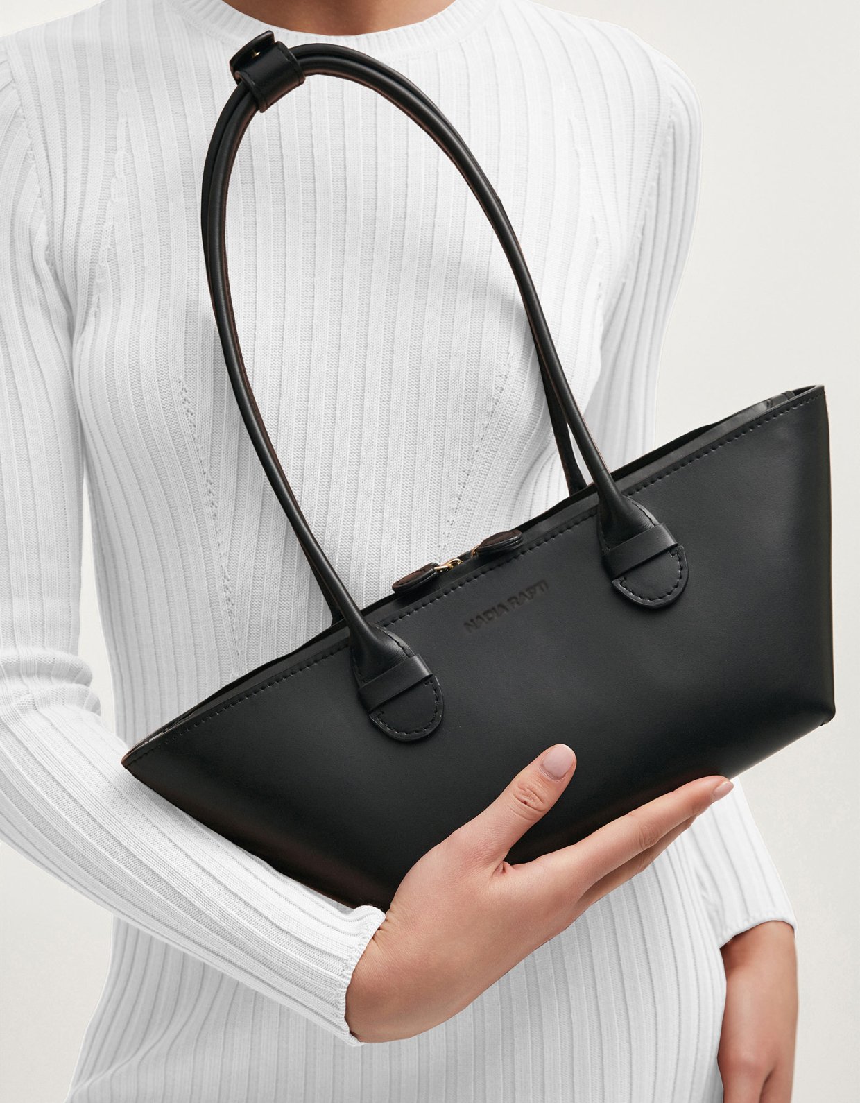 Nadia Rapti Gardenia leather bag black