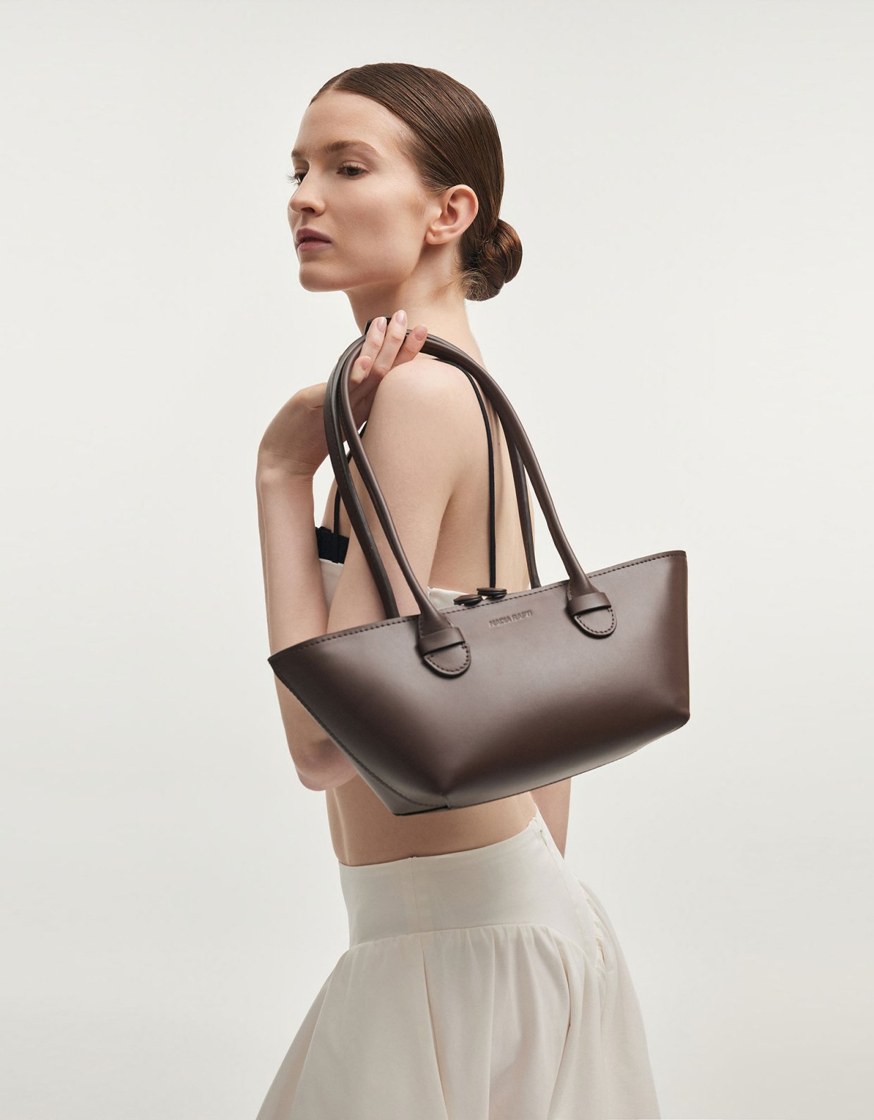 Nadia Rapti Gardenia leather bag coffee brown