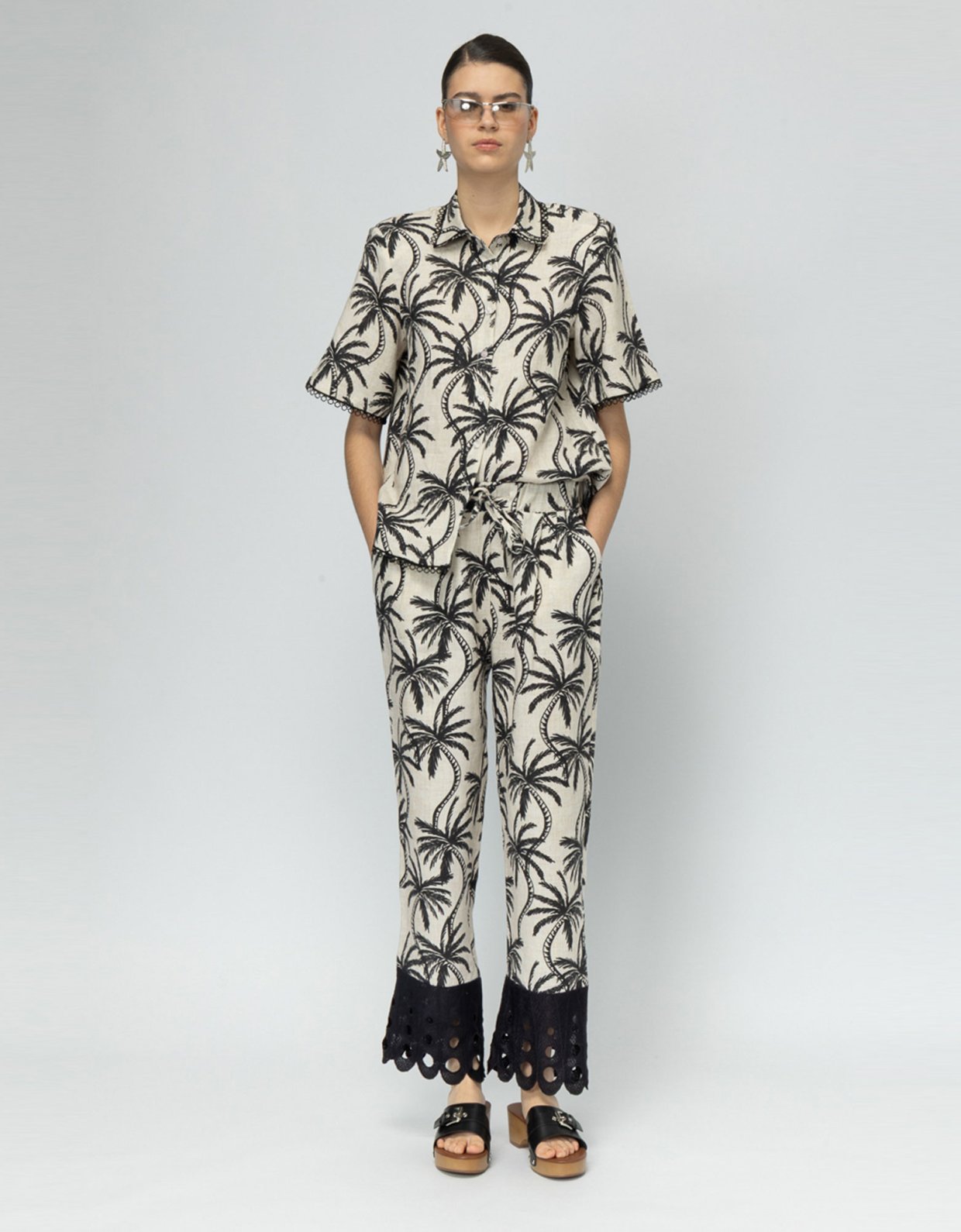 Mallory the label Island escape b&w palm pants