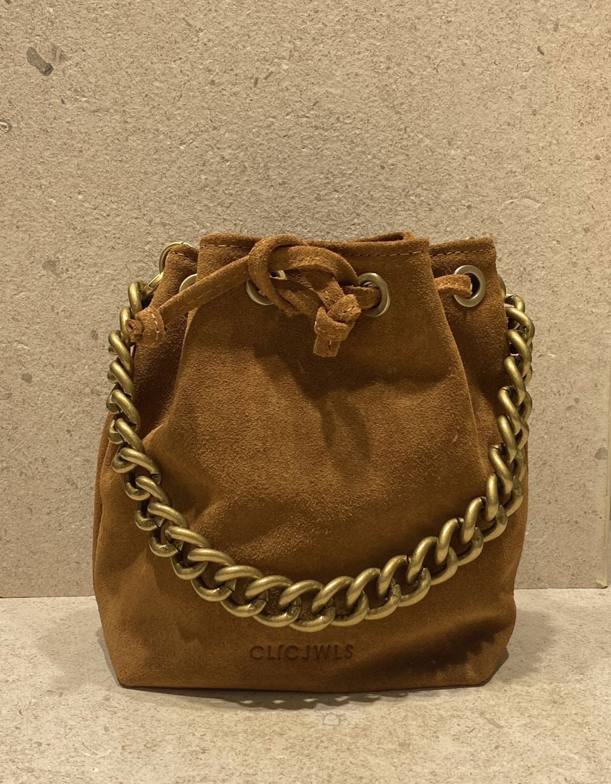 Clic Jewels Small bucket bag camel suede