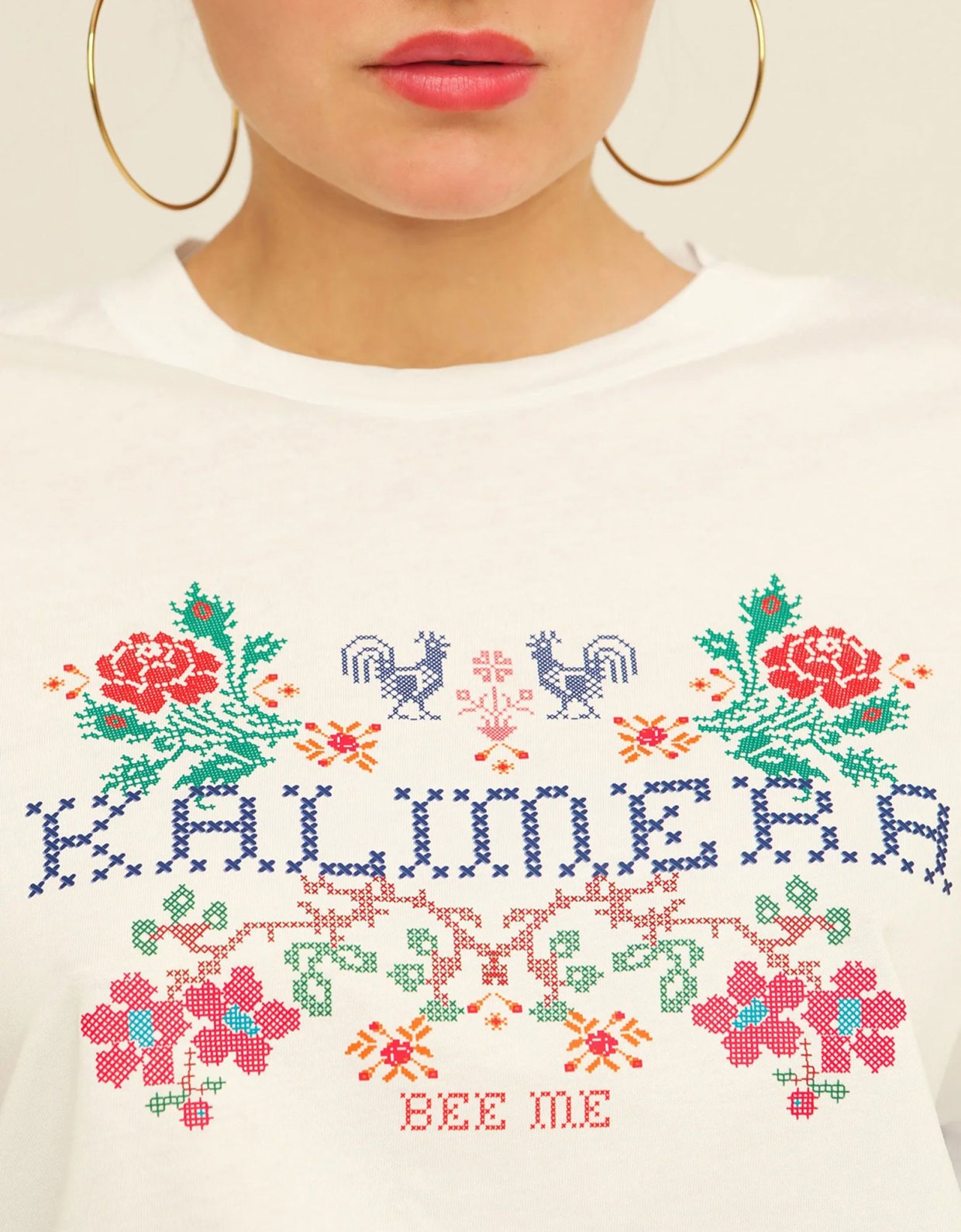 Bee Me Kalimera white t-shirt