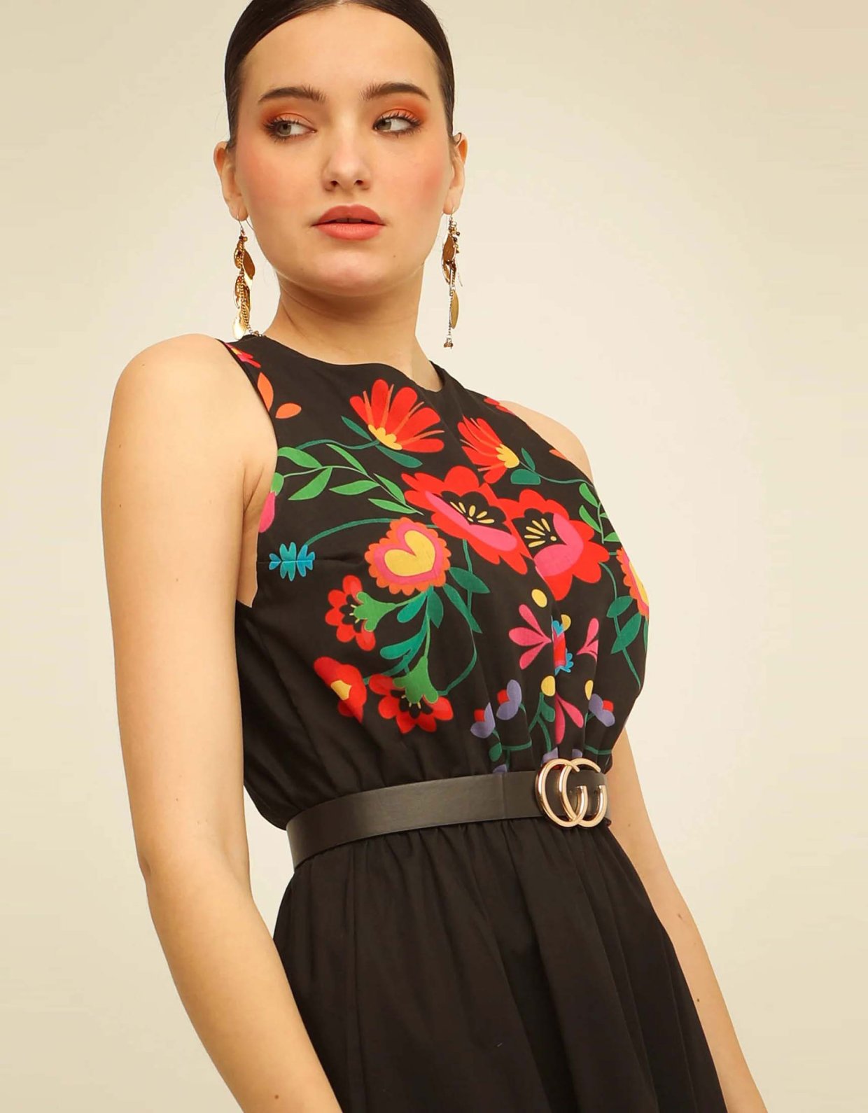 Bee Me Karmen black dress