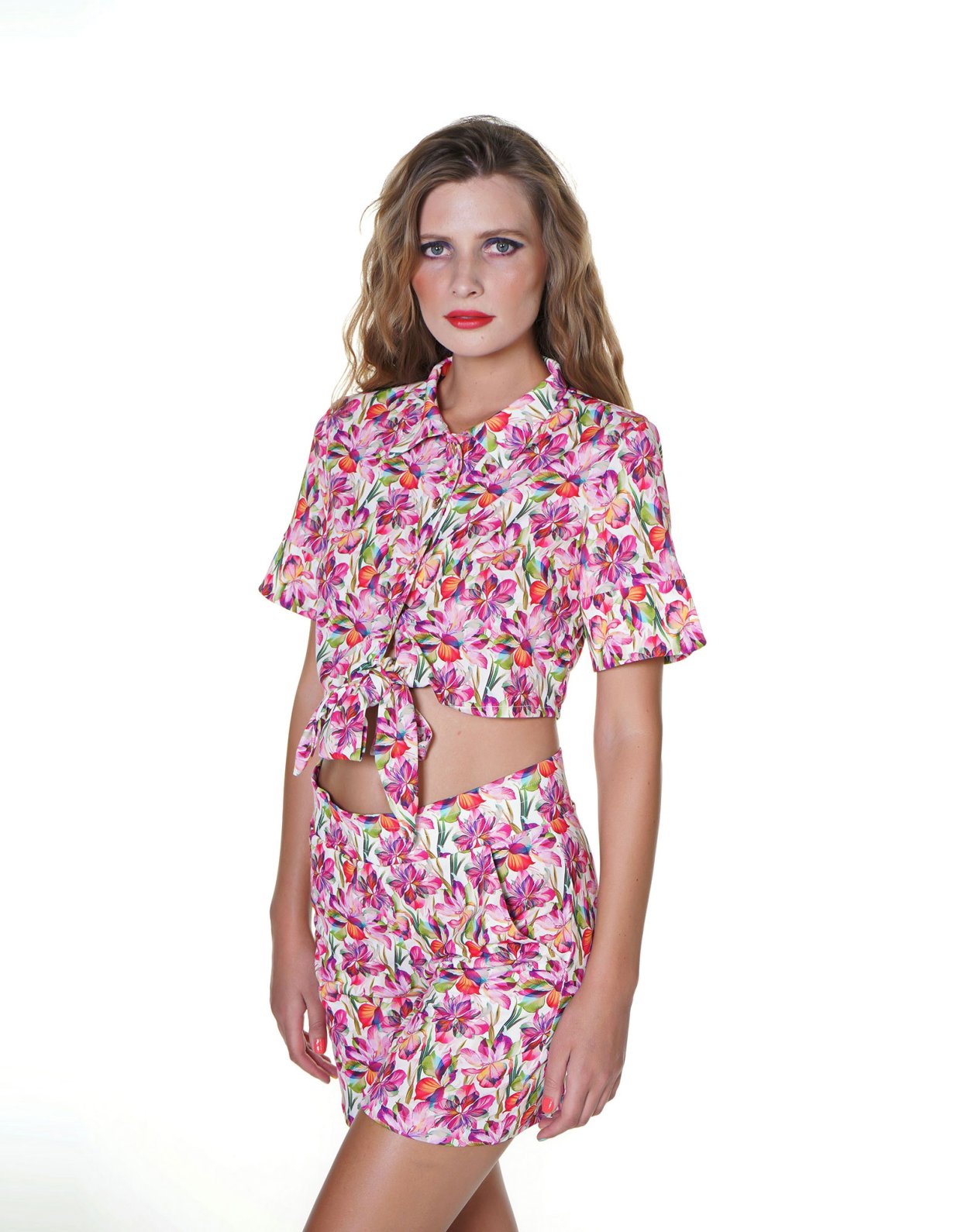 Kendall + Kylie Print short sleeve shirt color floral