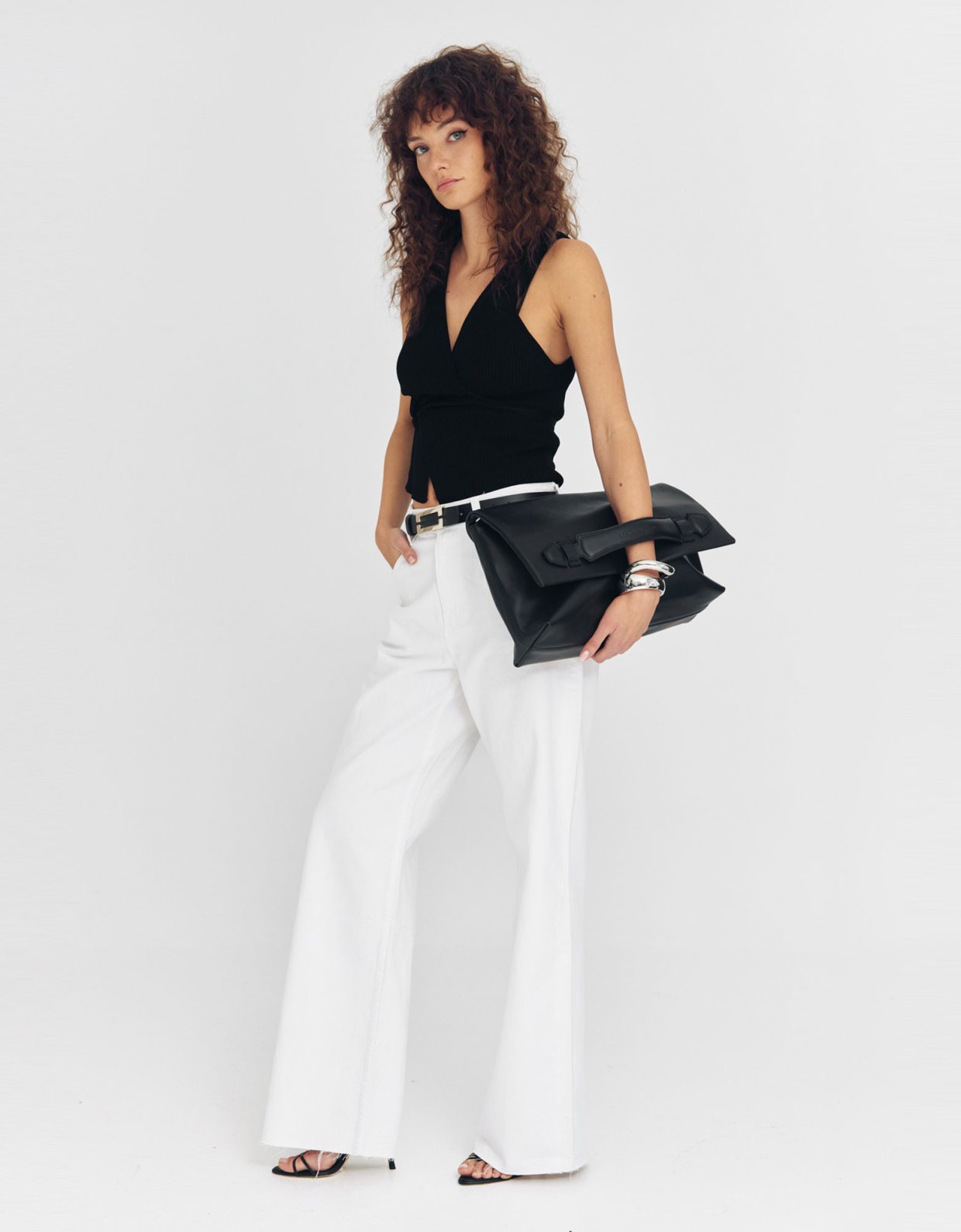 Leather Twist Nest bag black