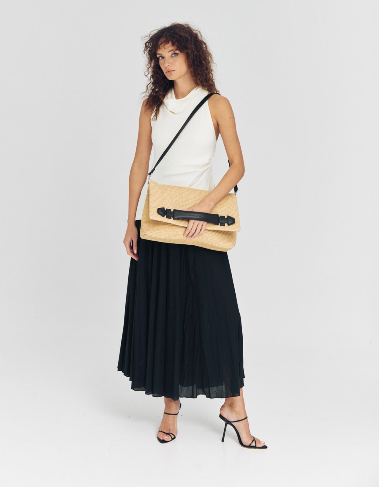 Leather Twist Nest bag straw