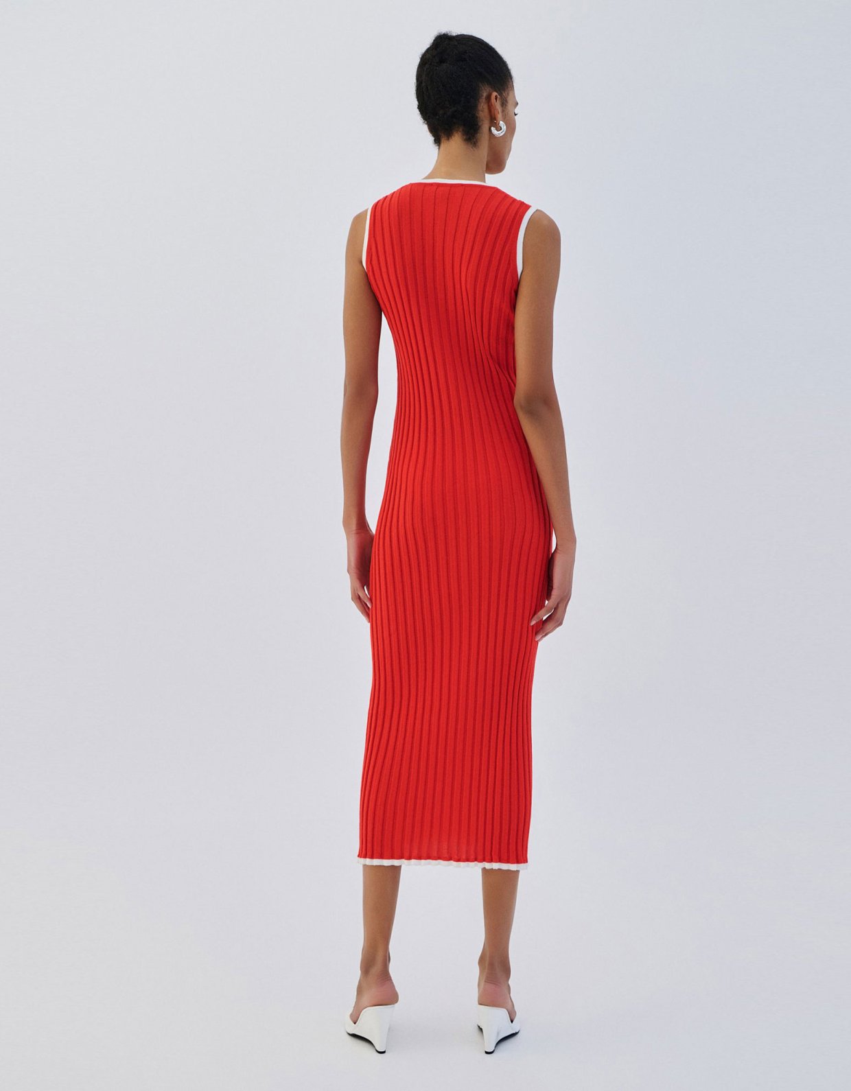 Combos Knitwear Midi V dress coral-white