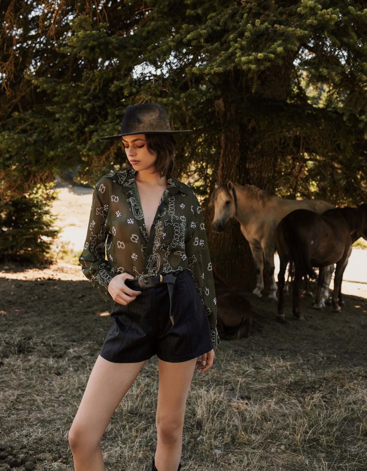 Abstracto Rodeo unisex shirt olive green