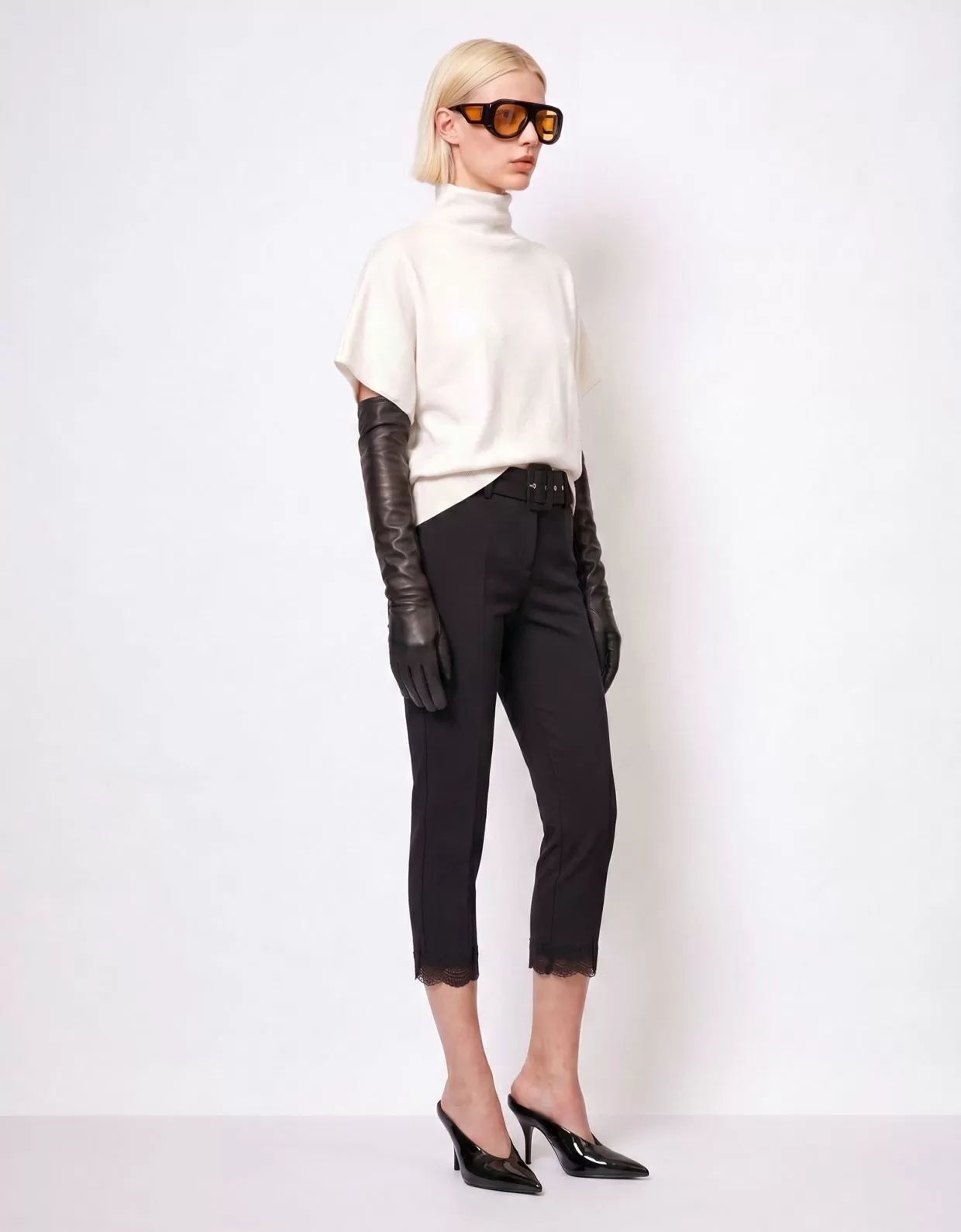Mallory the label Dove off white knit top