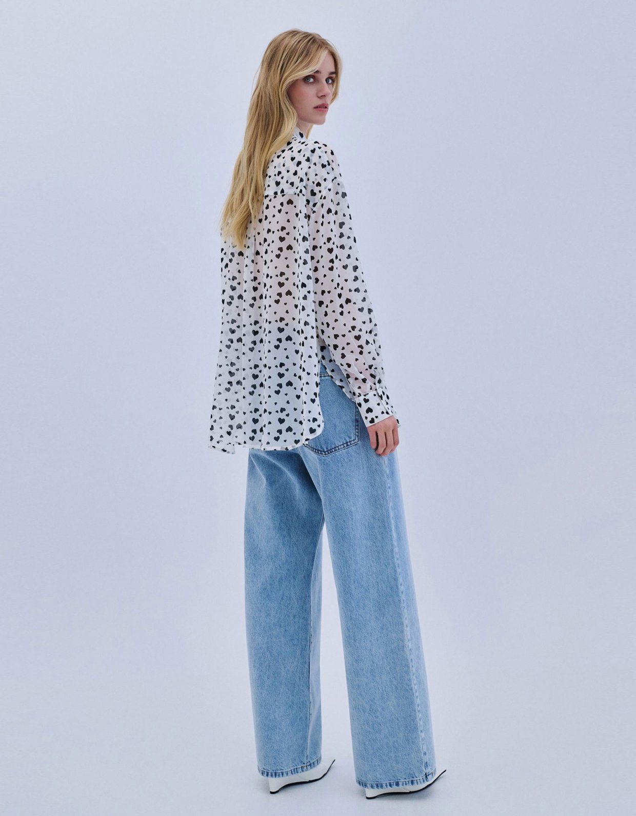 Combos Knitwear Oversized hearts shirt B&W