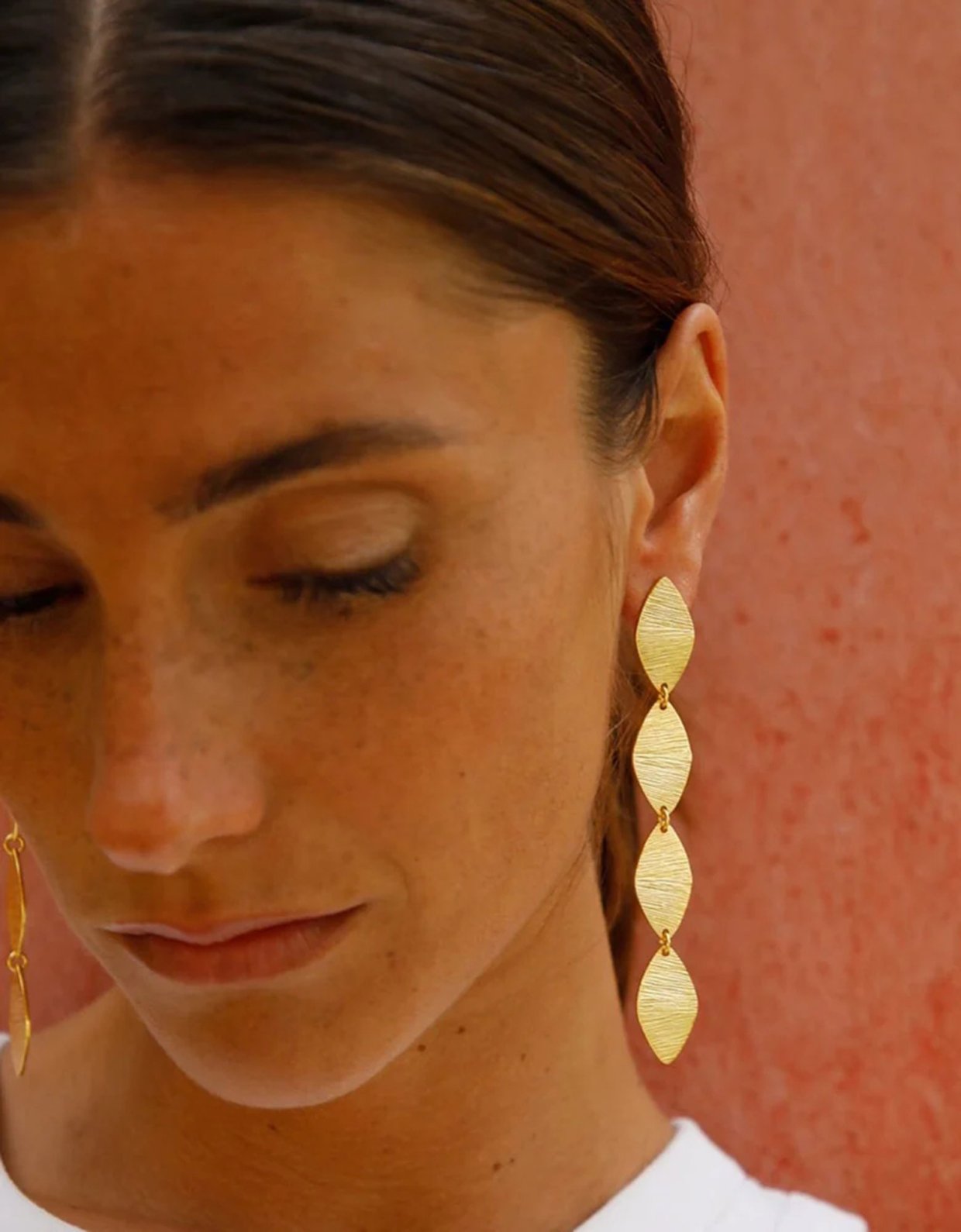 Moncollier Pause gold earrings