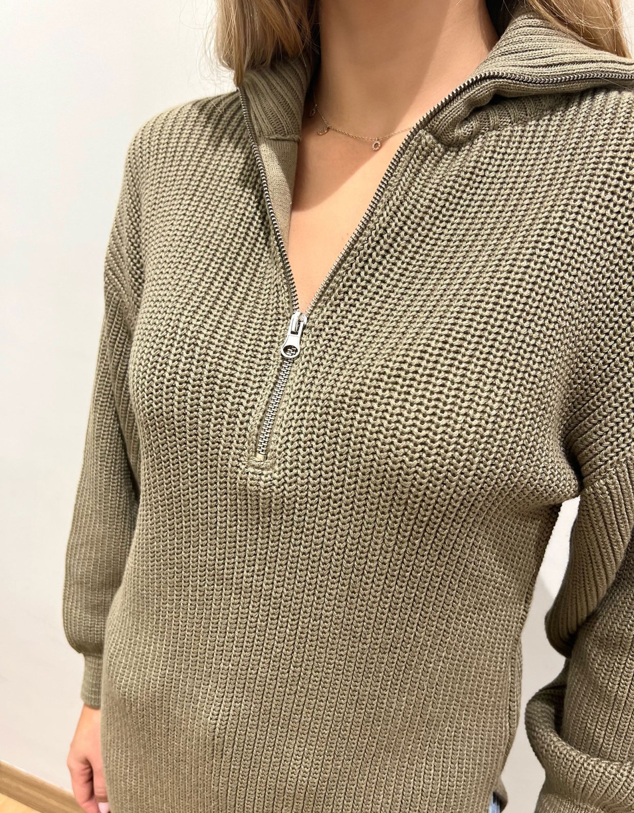 NA-KD Side slit knitted khaki sweater
