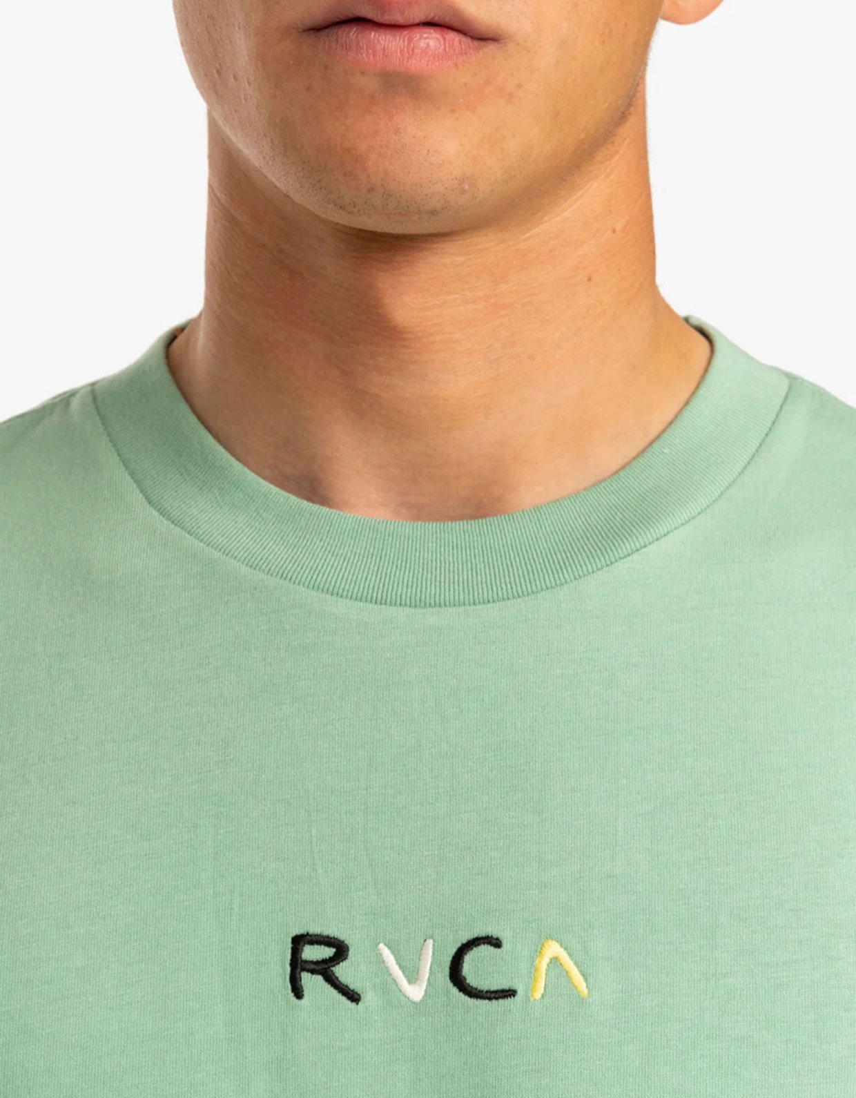 Rvca Flower skull tee green