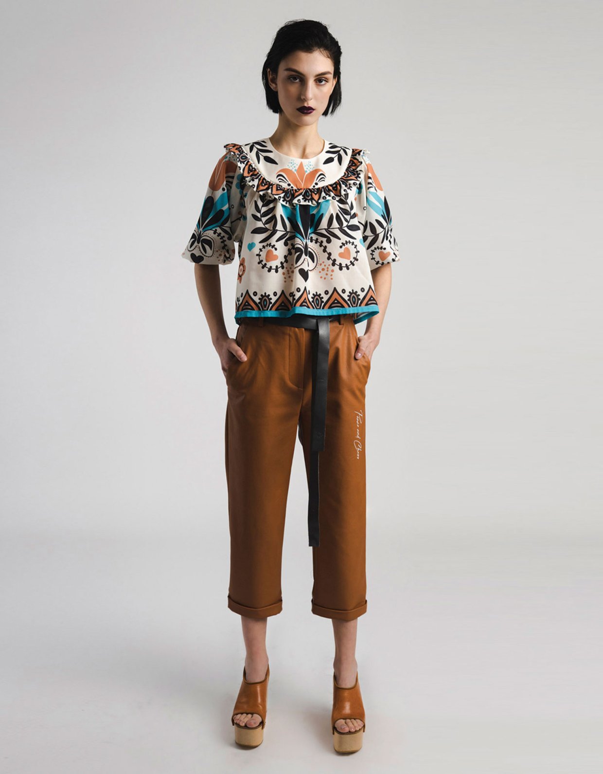 Peace & Chaos Oak pants