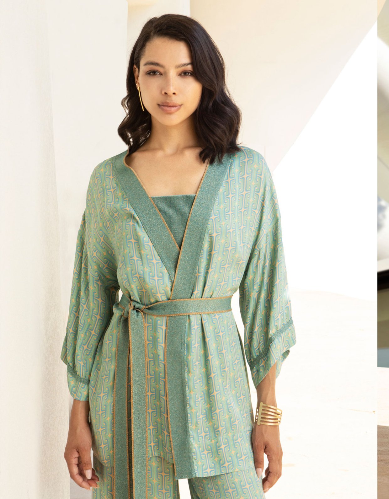 Aggel Knitwear Satin printed crop pants teal-aqua