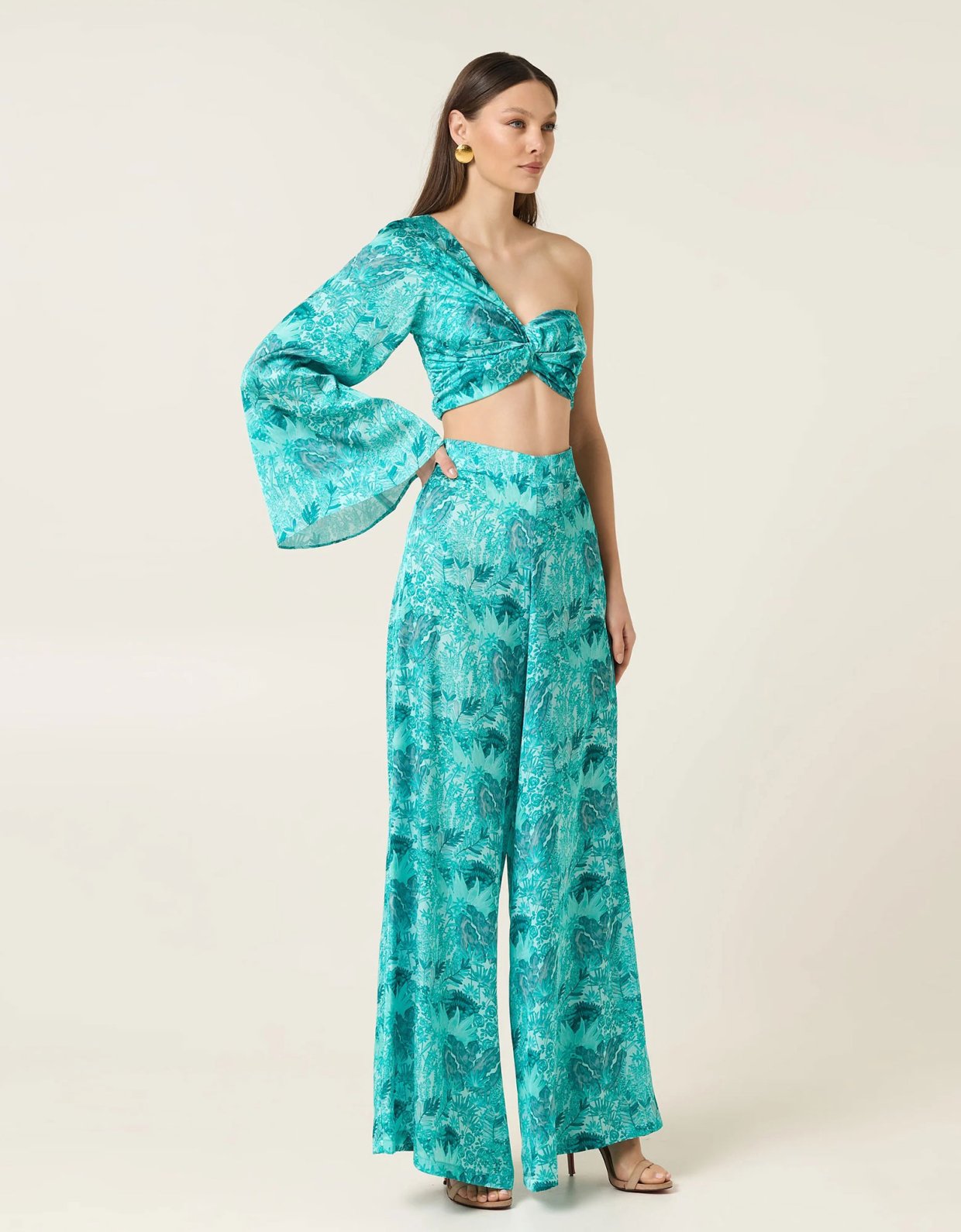 Eveleya Serafina one shoulder satin top