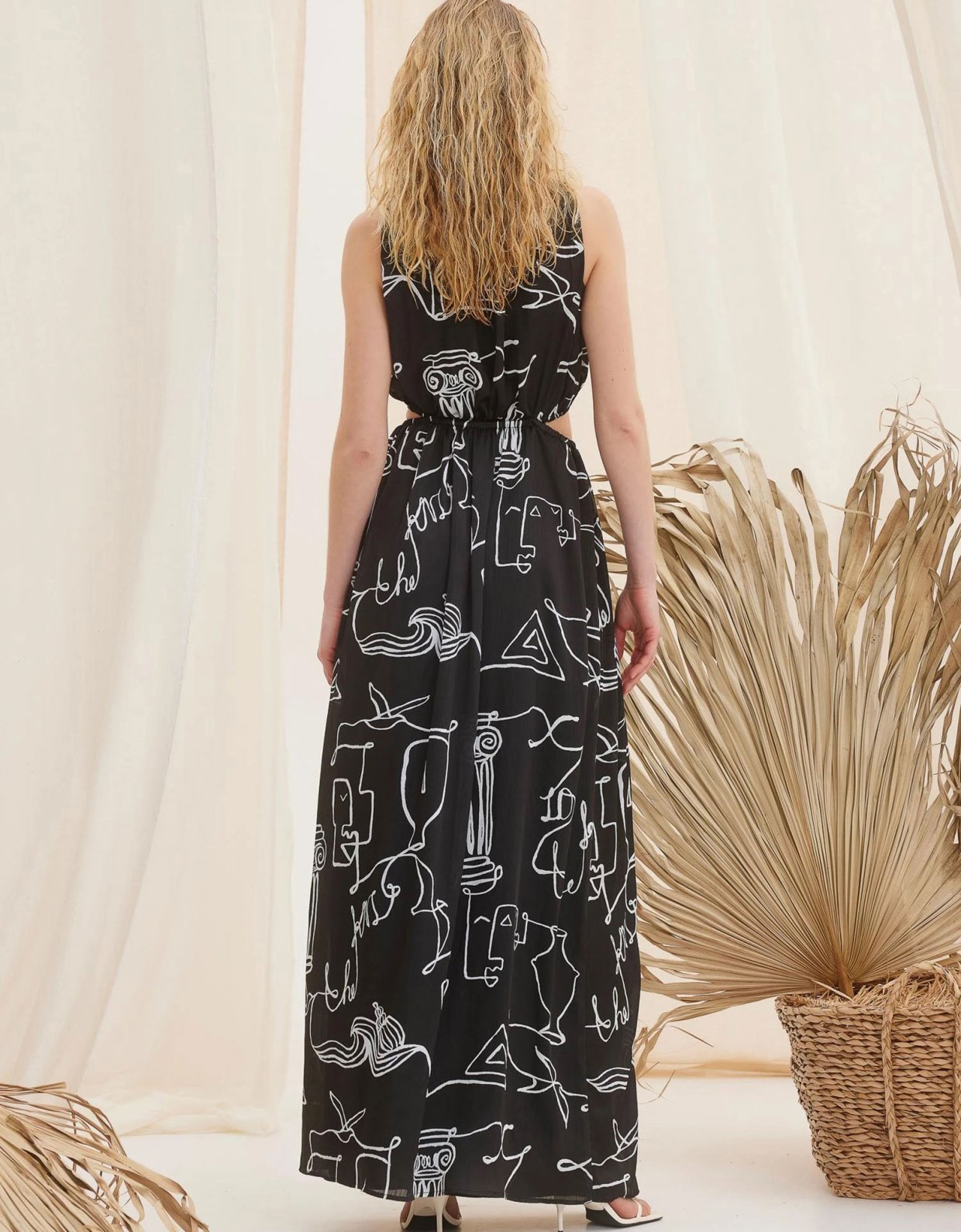 The Knl's Evadne printed black line dress