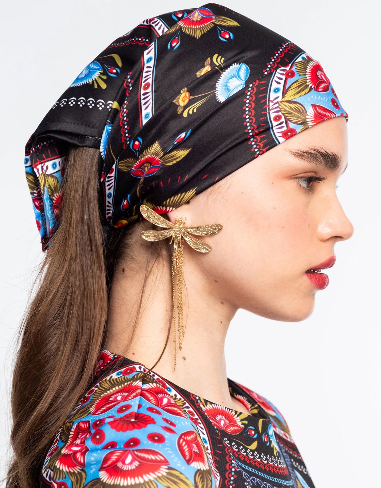 Peace and Chaos Essence scarf