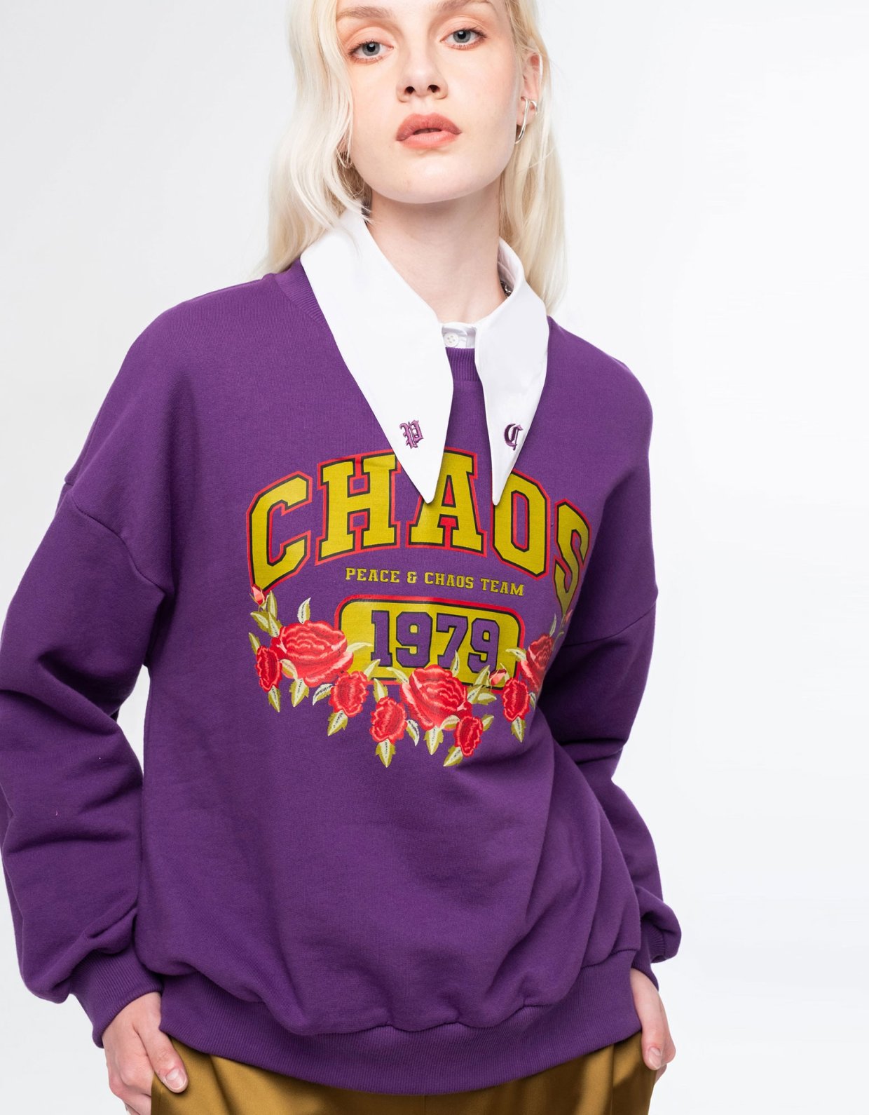 Peace and Chaos Old-school sweater purple