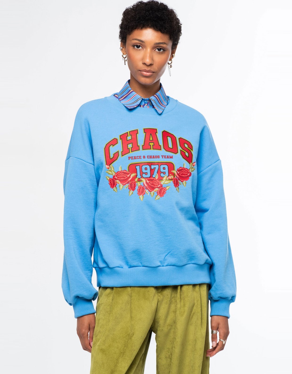 Peace and Chaos Old-school sweater light blue