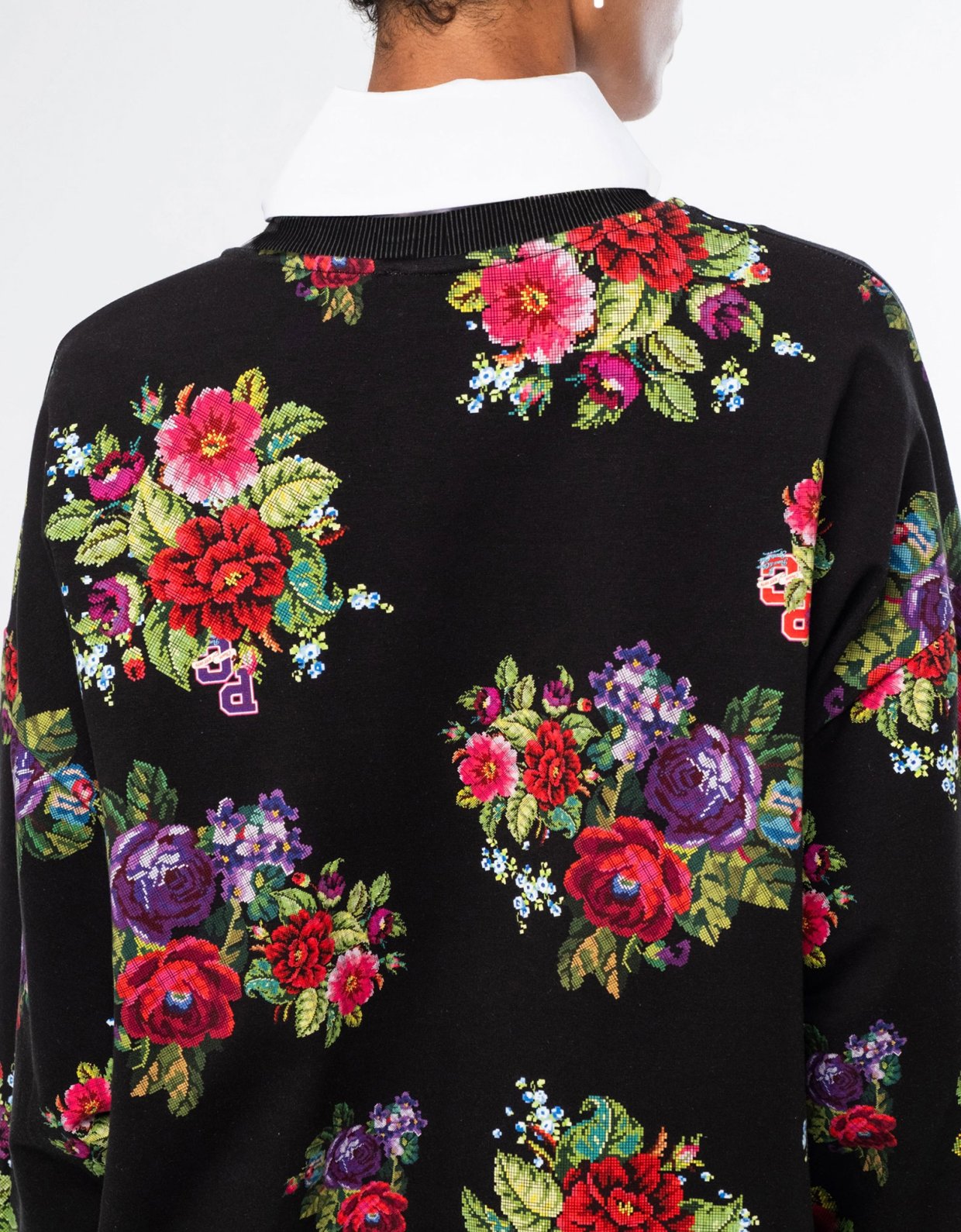 Peace and Chaos Bouquet sweater cotton